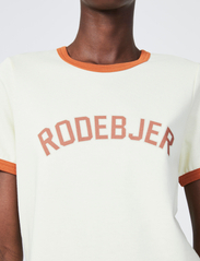 RODEBJER - Rodebjer Faye - t-shirts - almost yellow - 3