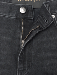 RODEBJER - Rodebjer Extended Flare - utsvängda jeans - black - 3