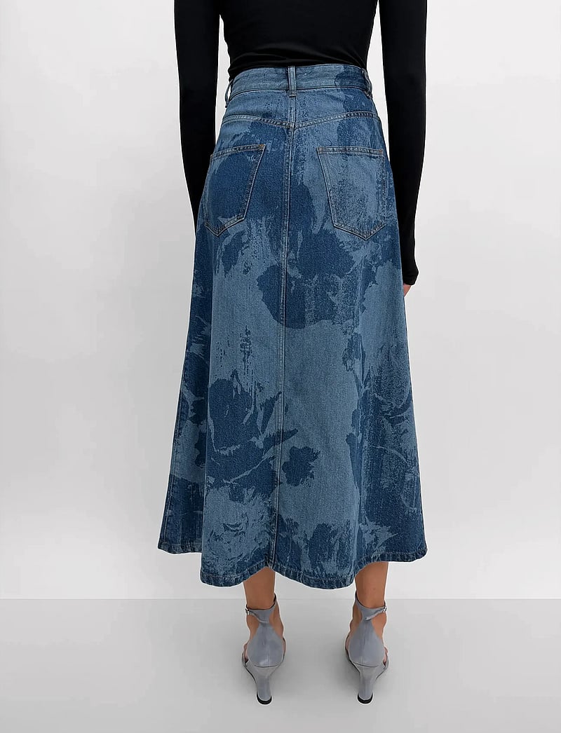 RODEBJER - Rodebjer London Denim Flower - denimnederdele - indigo - 4