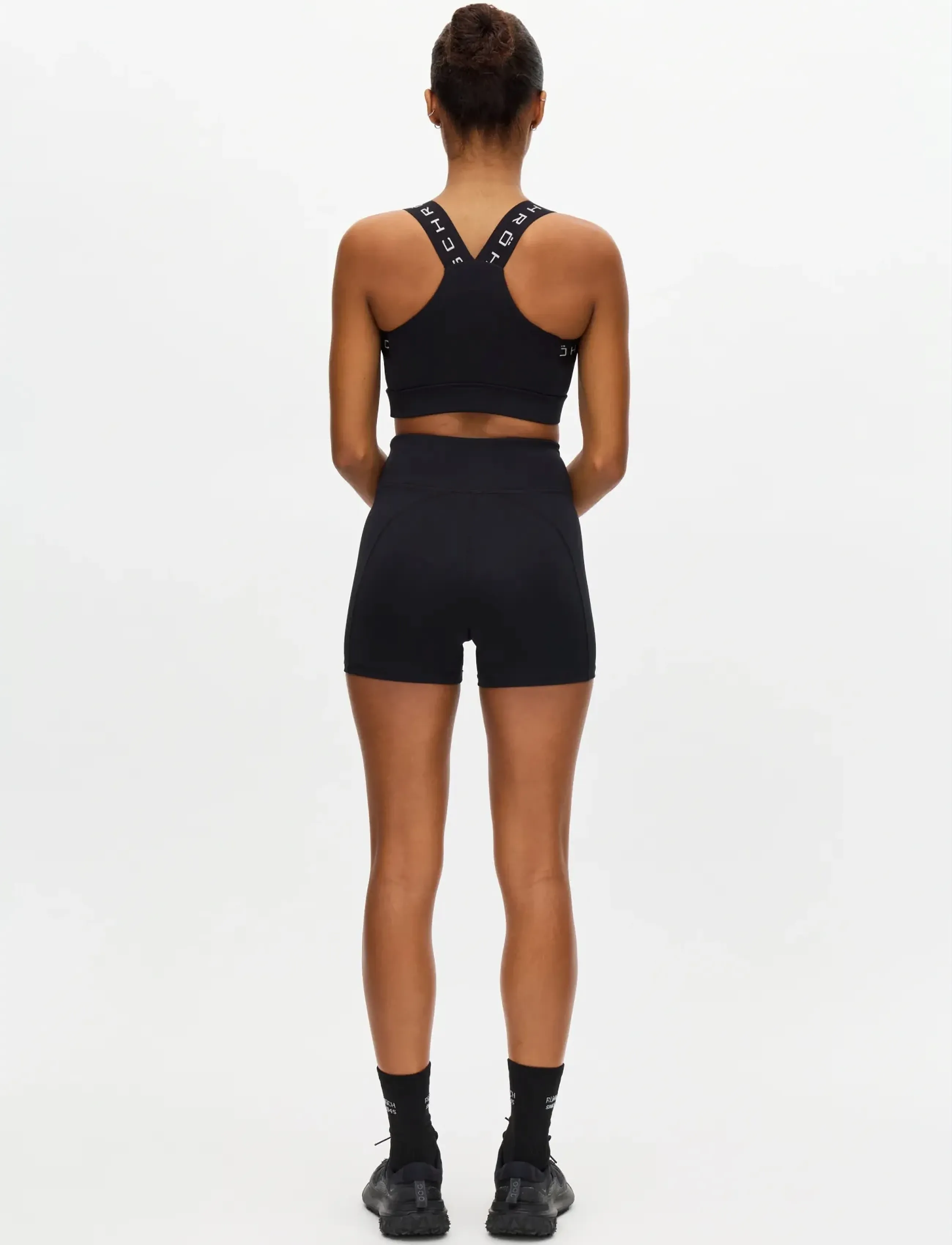 Röhnisch - Flattering Reg Waist Hotpants - lühikesed püksid - black - 4