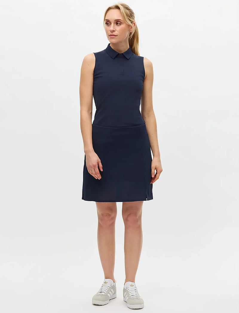 Röhnisch - Fluid tech skort - kleider & röcke - navy - 0