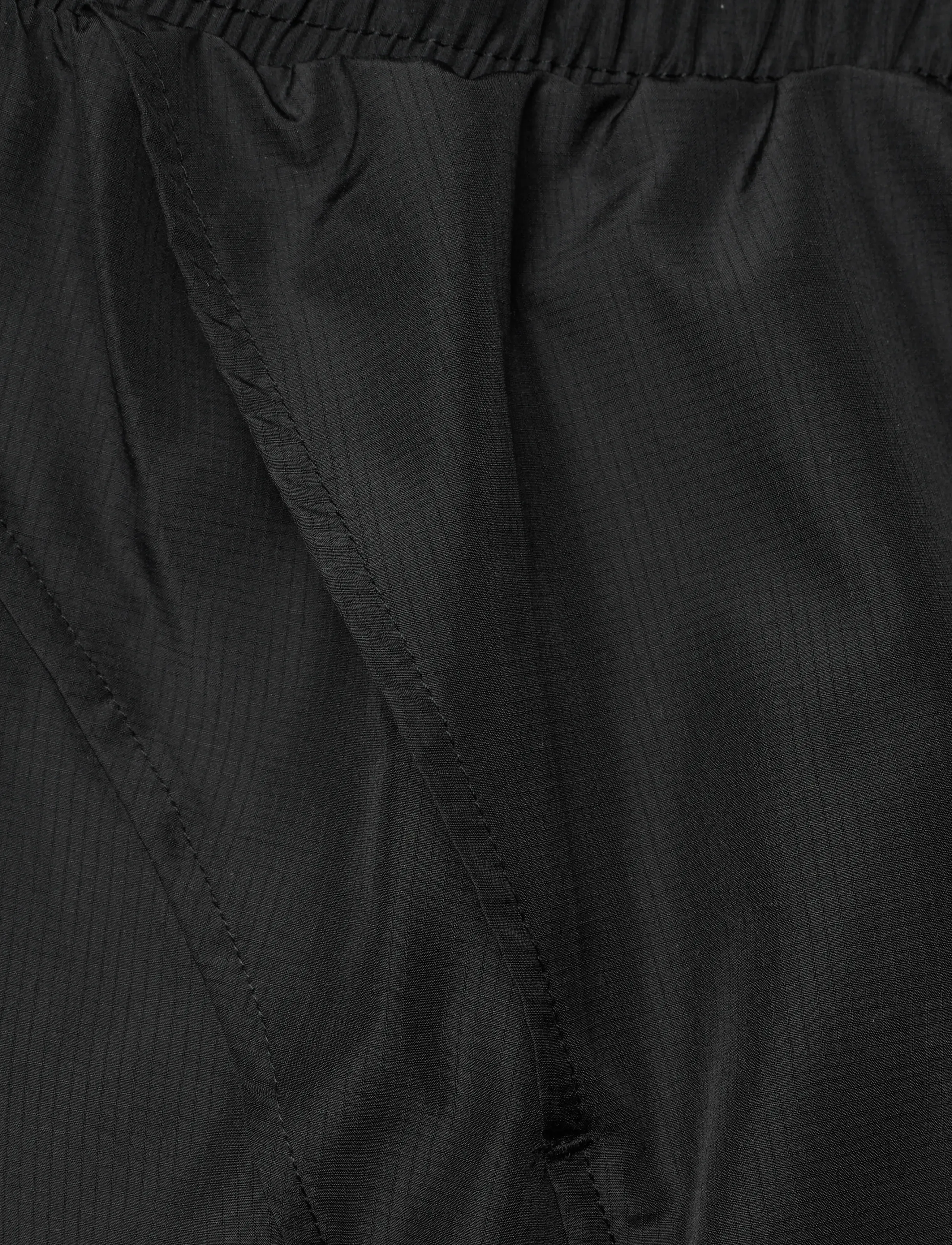 Röhnisch - Wind Shield Run Shorts - sporta šorti - black - 5