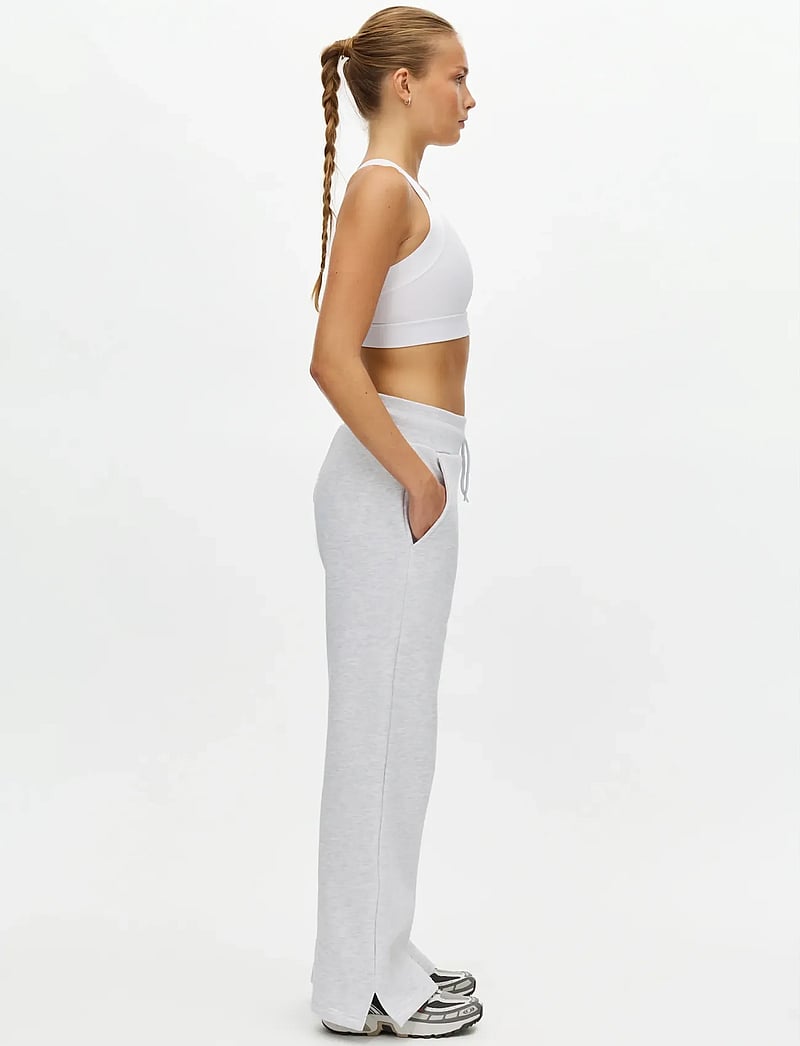 Röhnisch - Base Sweat Wide Pants - träningsbyxor - light grey melange - 3