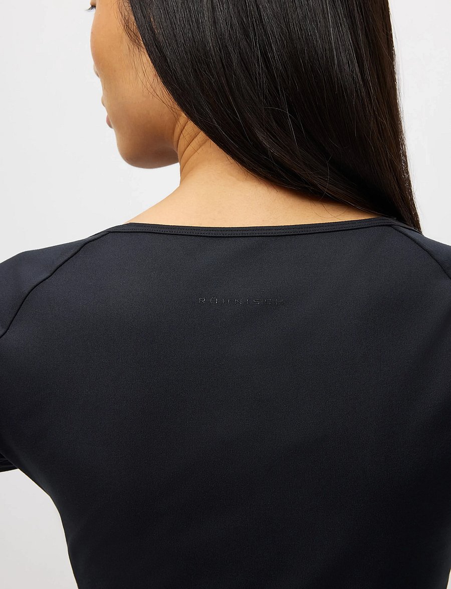 Röhnisch - Smoothflex Wrap Top - crop-tops - black - 4