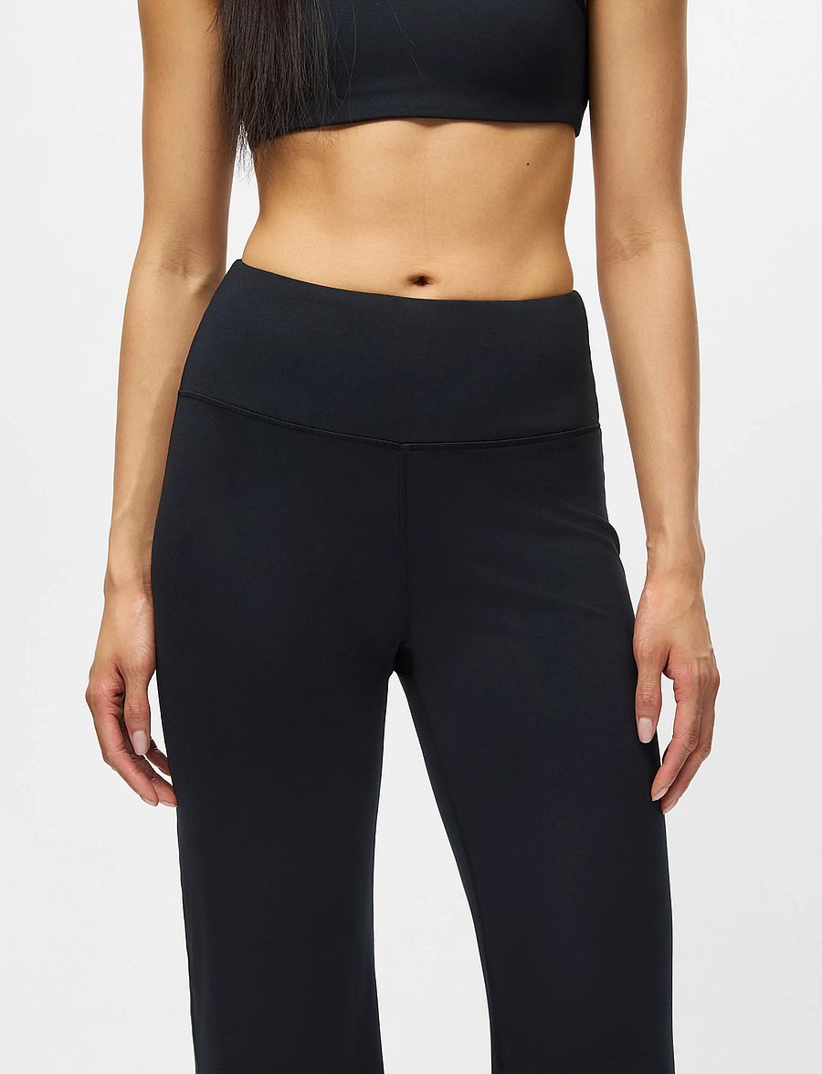 Röhnisch - Smoothflex HW Pants - trennipüksid - black - 4