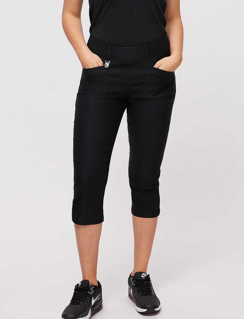 Röhnisch Embrace Capri (RHN110673) Golf Pants