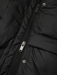 Röhnisch - Canaima Coat - padded coats - black - 6