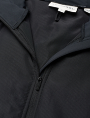 Röhnisch - Free Motion Padded Jacket - virsjakas ar dūnu pildījumu un polsterējumu - black - 2