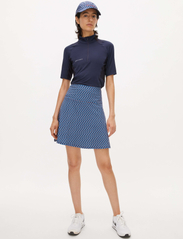 Röhnisch - Amy Regular Skort - kjoler & skjørt - logo blue - 0