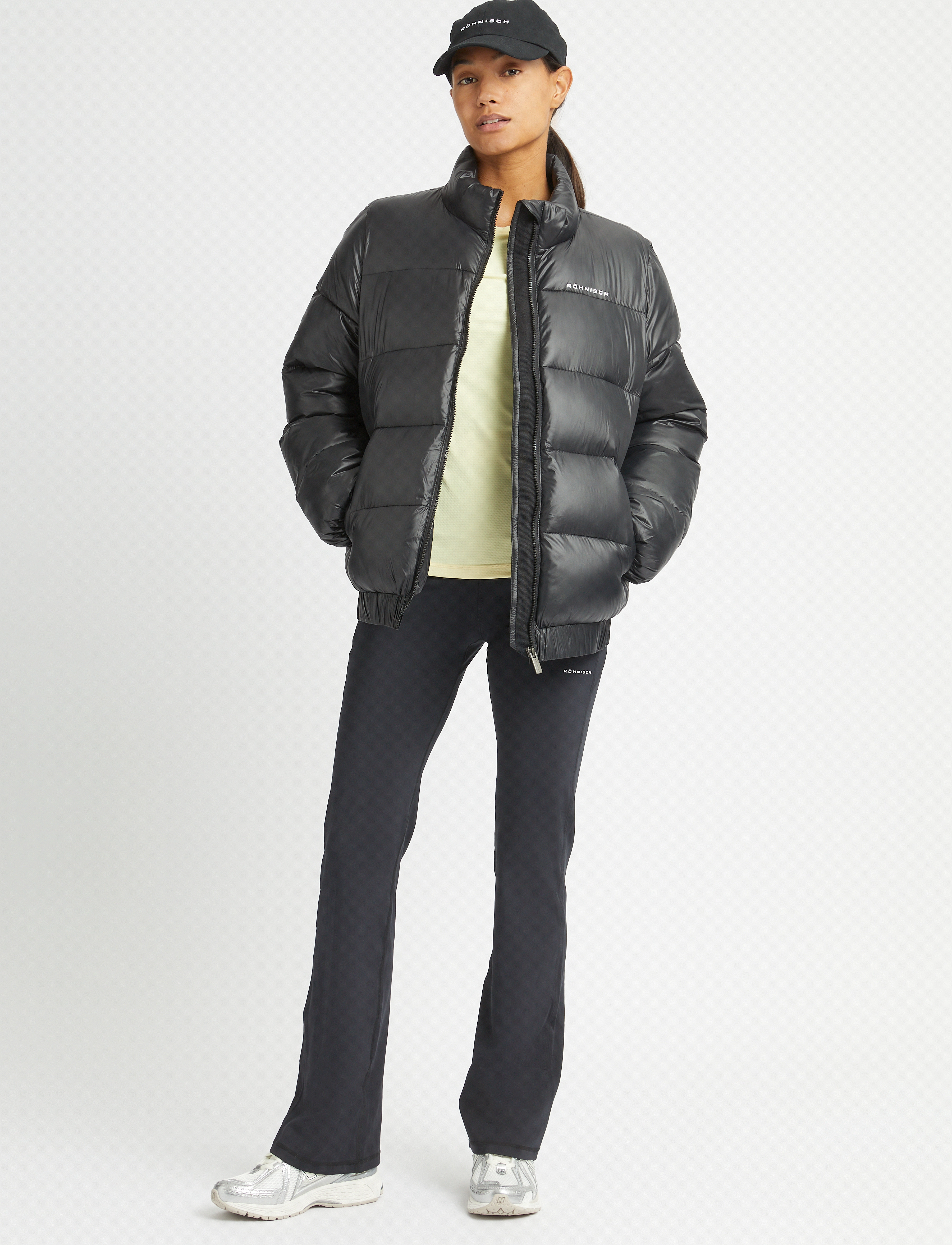 Röhnisch - Urban Explorer Puffer Jacket - down- & padded jackets - black - 2