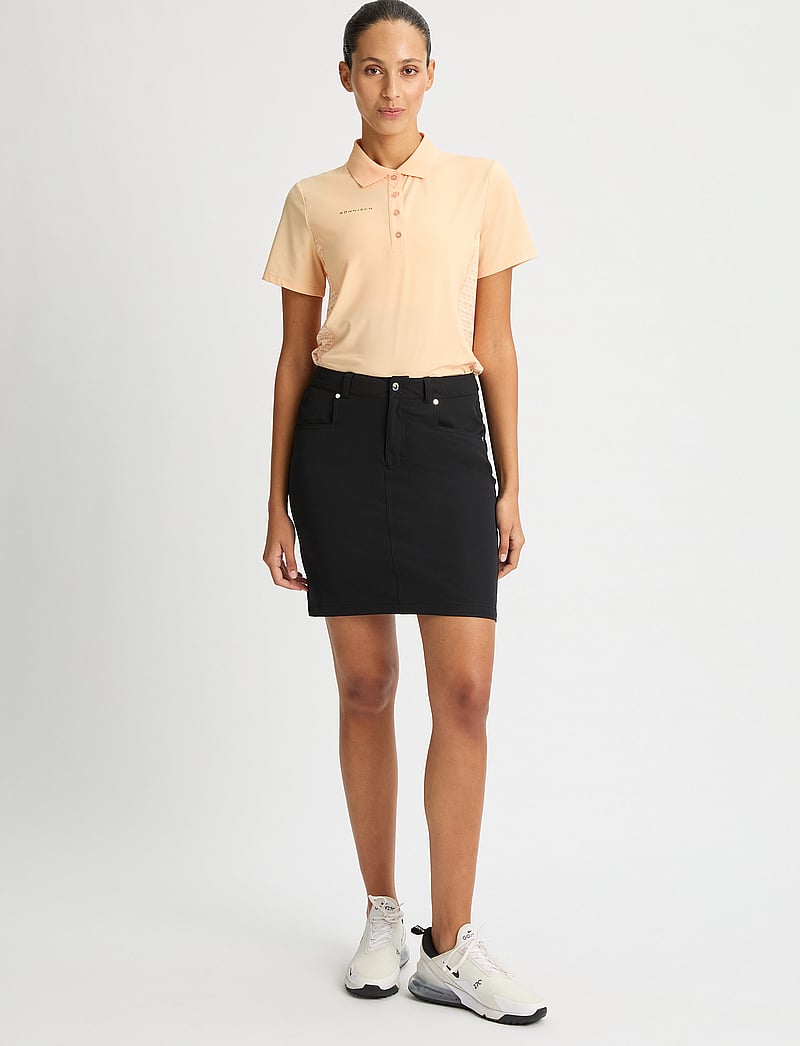 Röhnisch - Chie Comfort Skort - skorts - black - 2