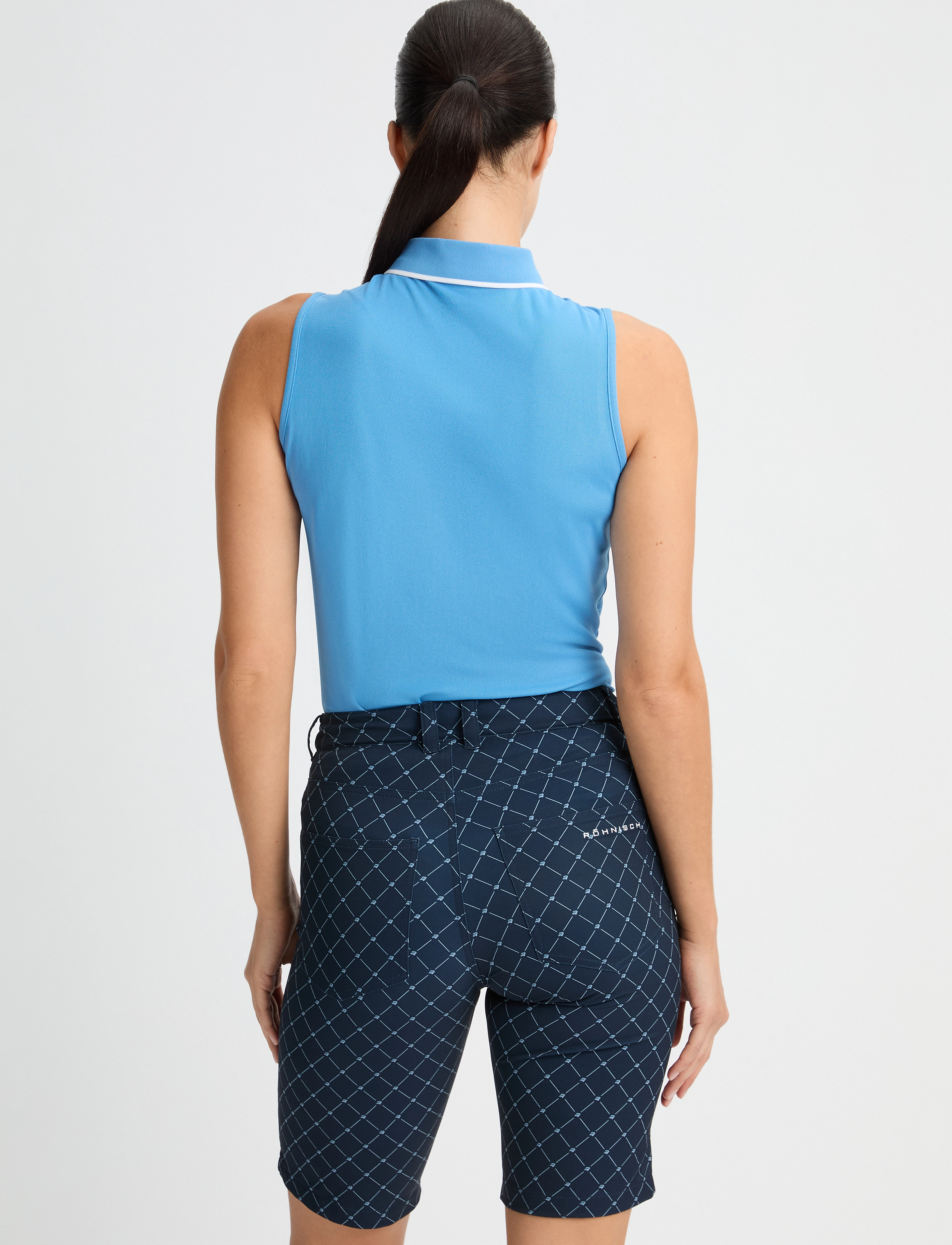 Röhnisch - Chie Comfort Bermuda - sports shorts - micro r check navy - 2