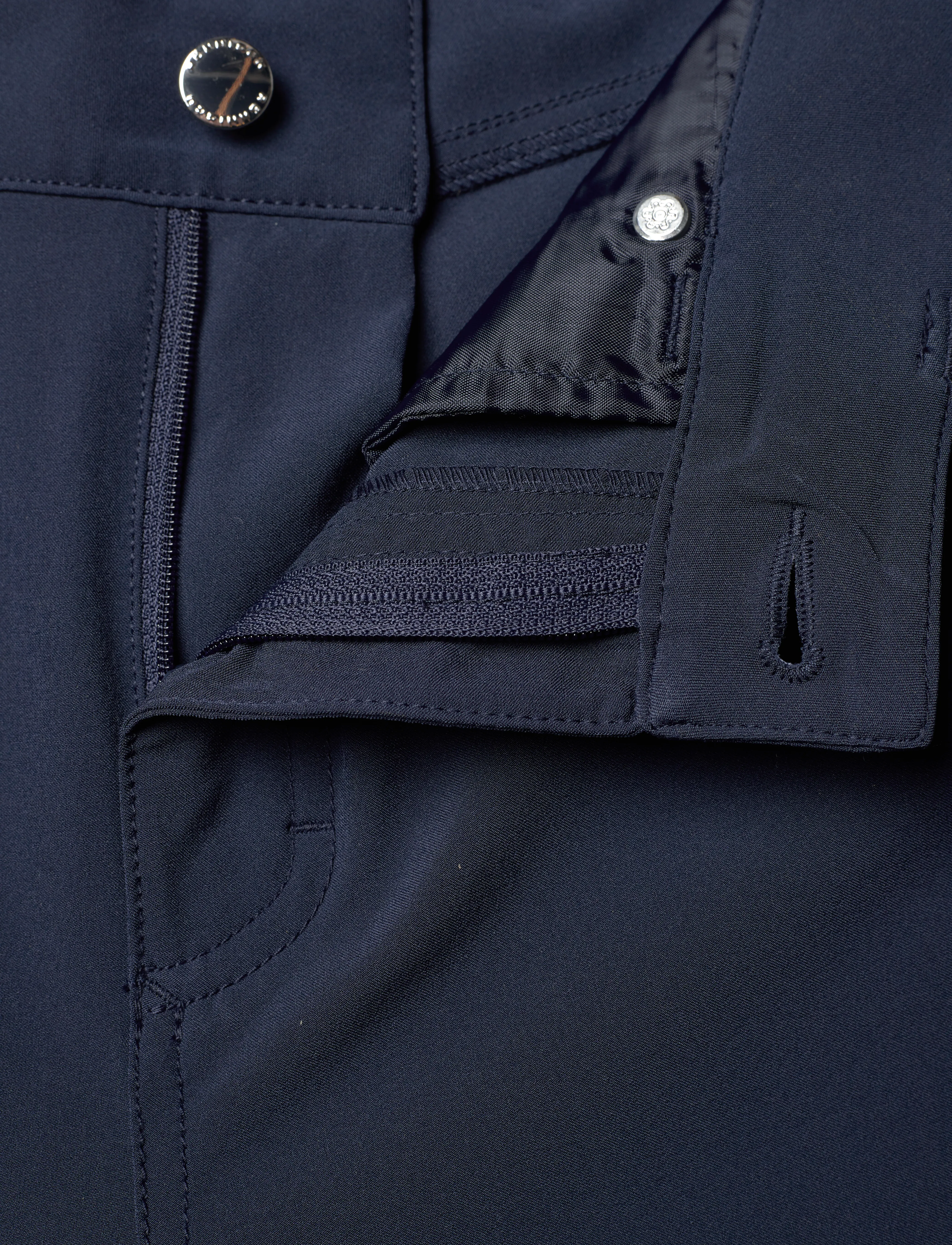 Röhnisch - Chie Comfort Bermuda - golf-shorts - navy - 5