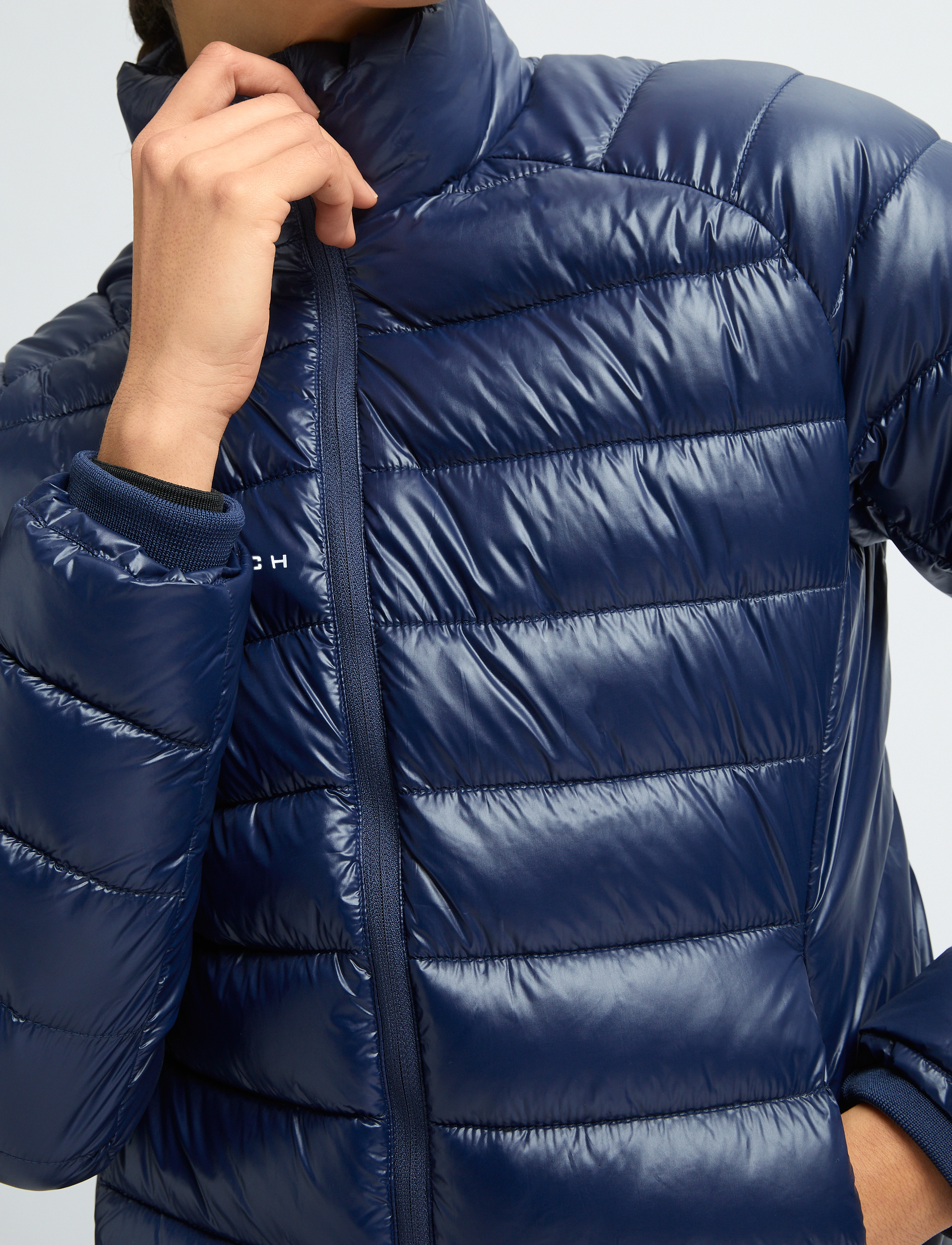 Röhnisch Airlite Golf Padded Jacket, XS, Navy, Sport Jackets > Sport Padded Jackets, Dame