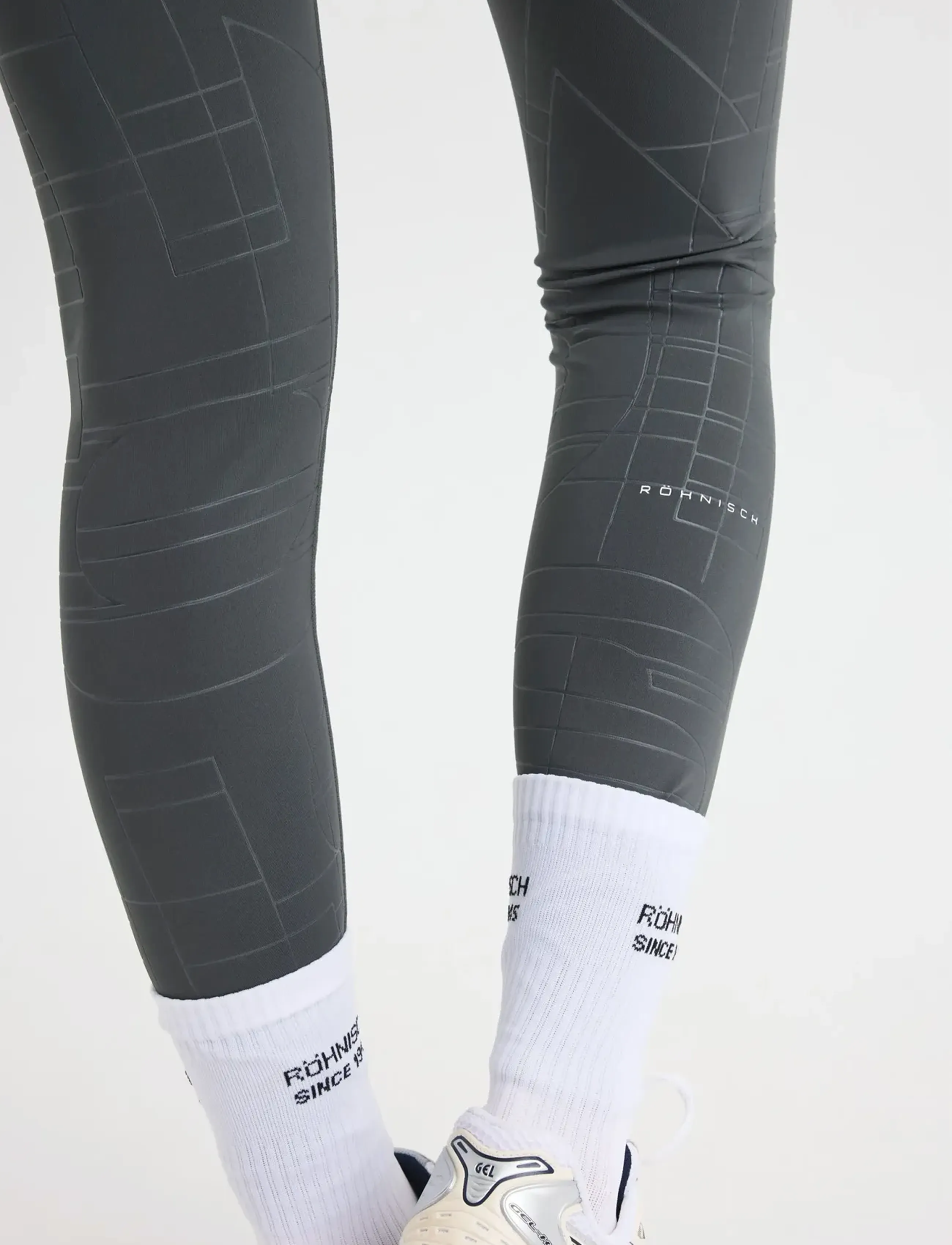 Röhnisch - Logo Effect High Waist Tights - training tights - grey emblem emboss - 3