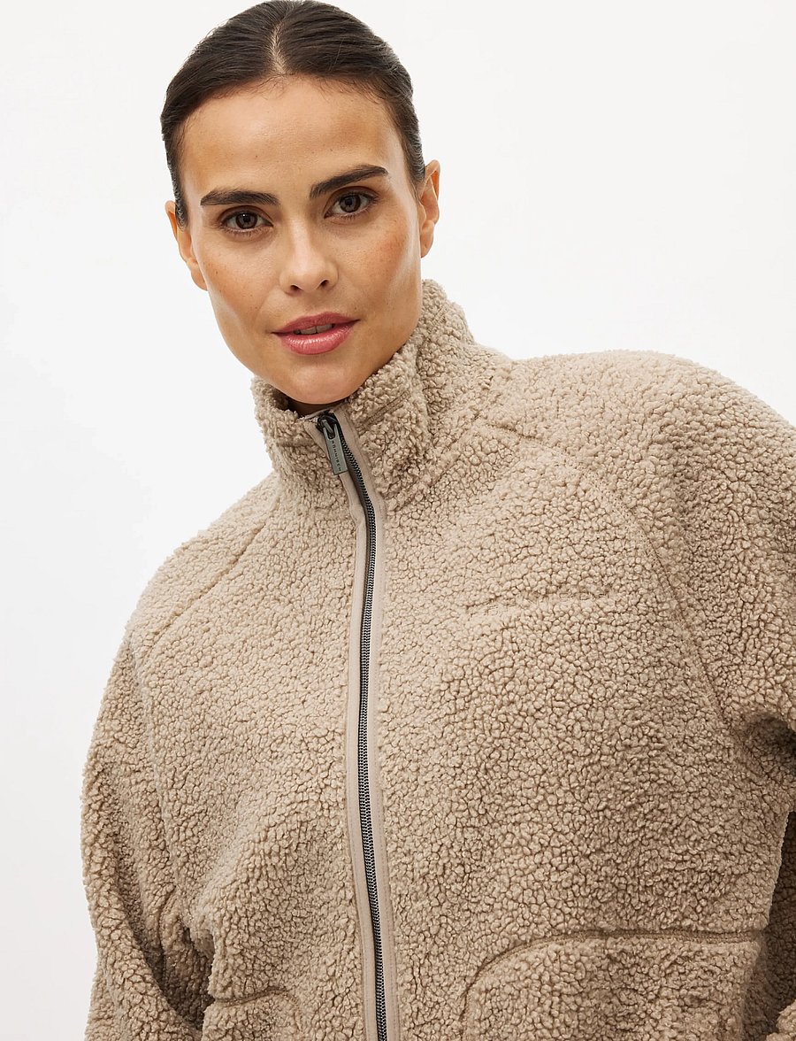 Röhnisch - Cloud Pile Jacket - Överdelar - string - 3