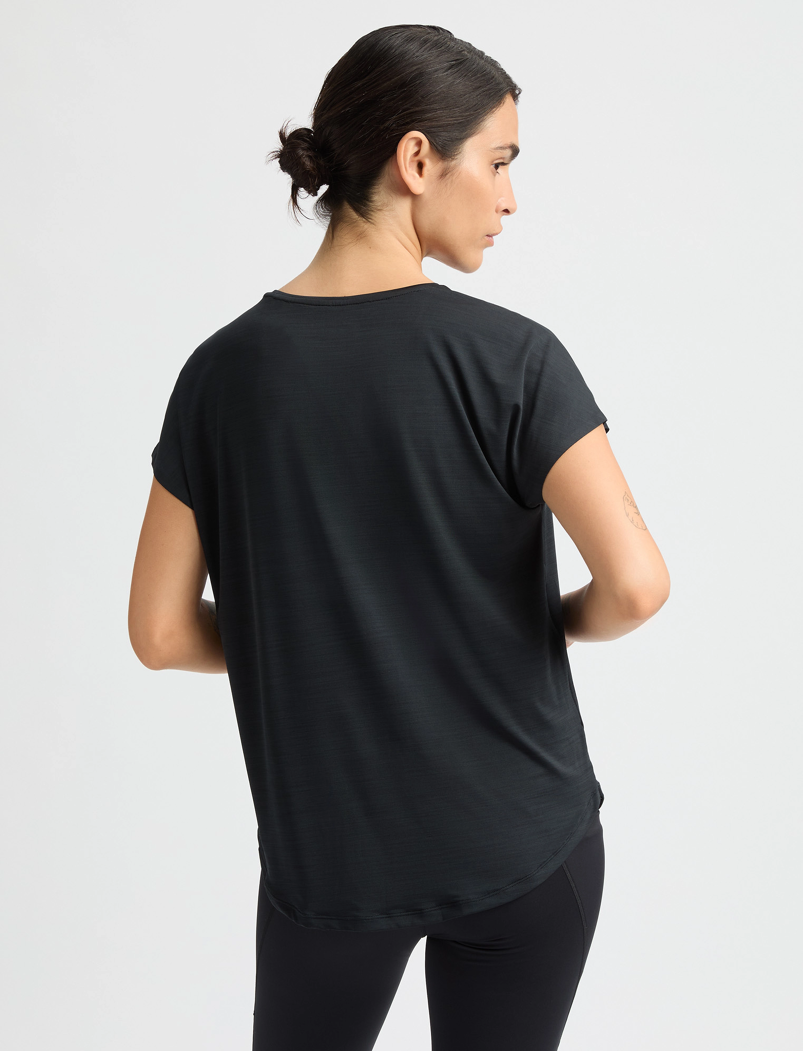 Röhnisch - Motion Loose Tee - t-shirts - black - 3