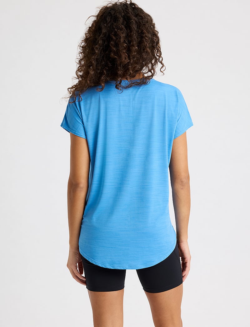 Röhnisch - Motion Loose Tee - t-shirts - pacific coast - 2