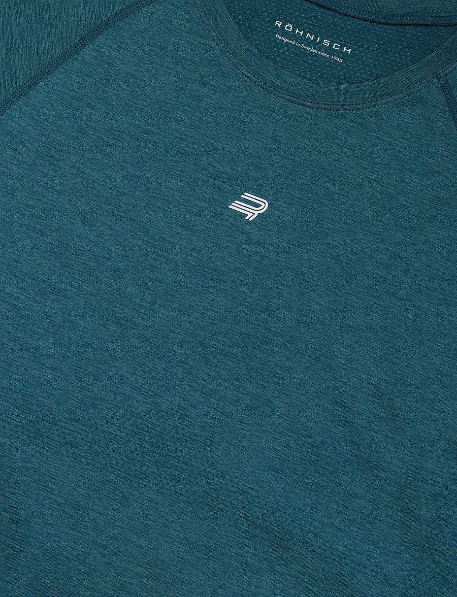 Röhnisch - Seamless Flex Tee - t-shirts - legion blue - 2