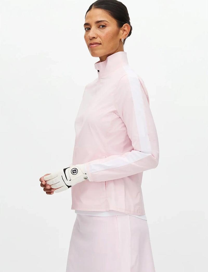 Röhnisch - Packable Ultralight Jacket - golfjakker - cradle pink - 0