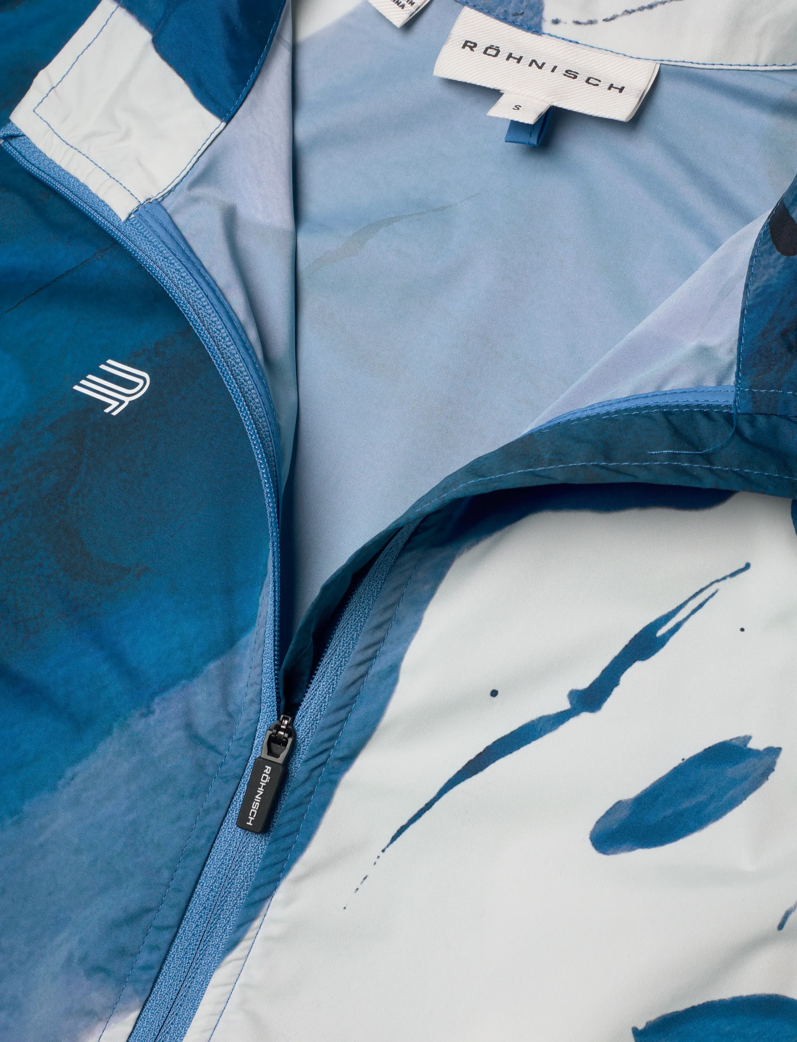 Röhnisch - Packable Ultralight Vest - vestid - blue aquarelle - 2
