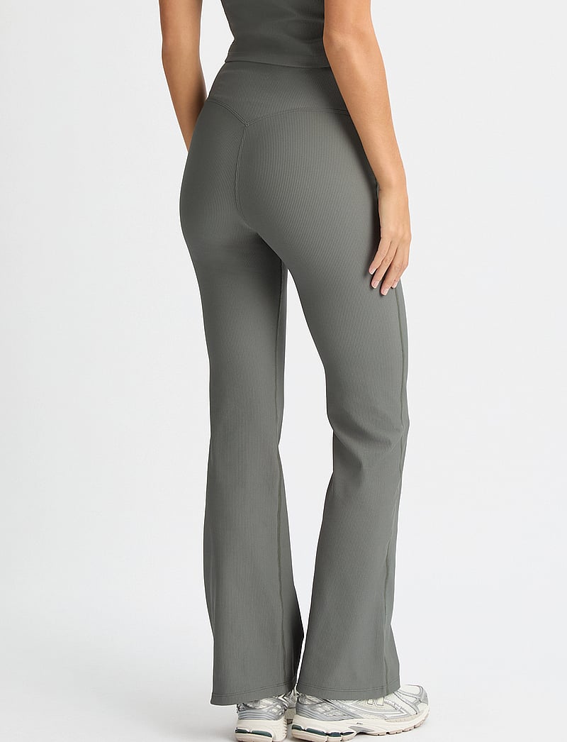 Röhnisch - Ribbed R Flare HW Tight - trainingshosen - gunmetal - 2