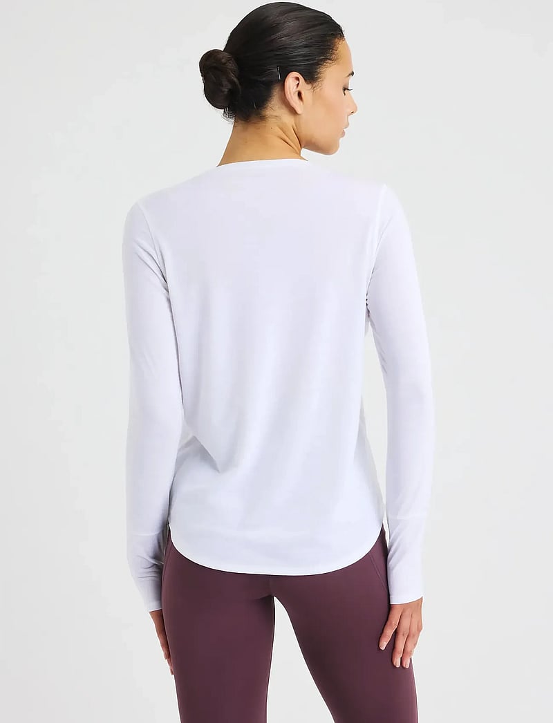 Röhnisch - Clara Long Sleeve - långärmade tröjor - white - 2