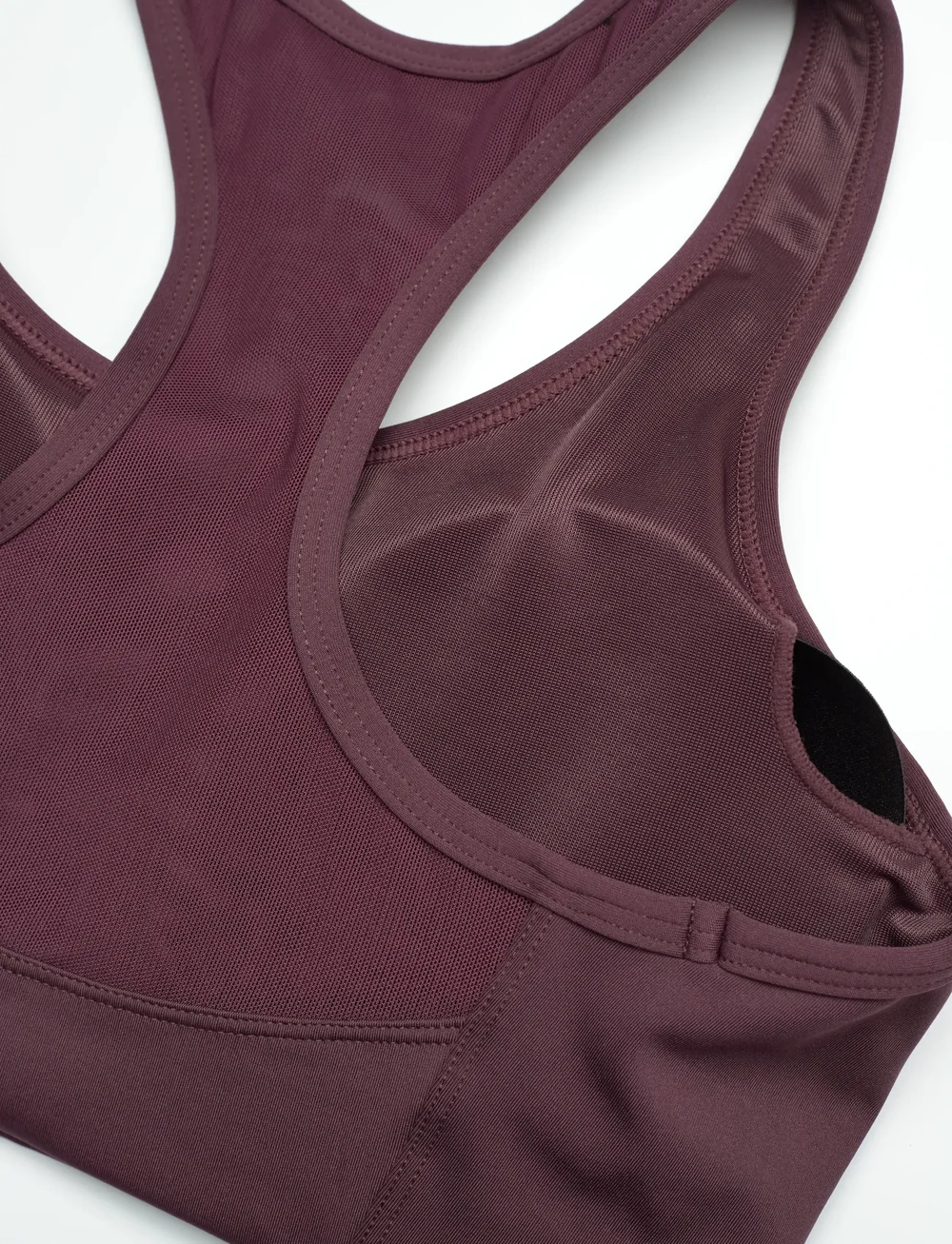 Röhnisch - Flattering Mesh Sportsbra - starker halt - huckleberry - 4