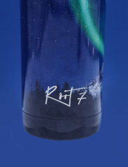 Root7 - One Bottle - termospullot - aurora borealis - 4