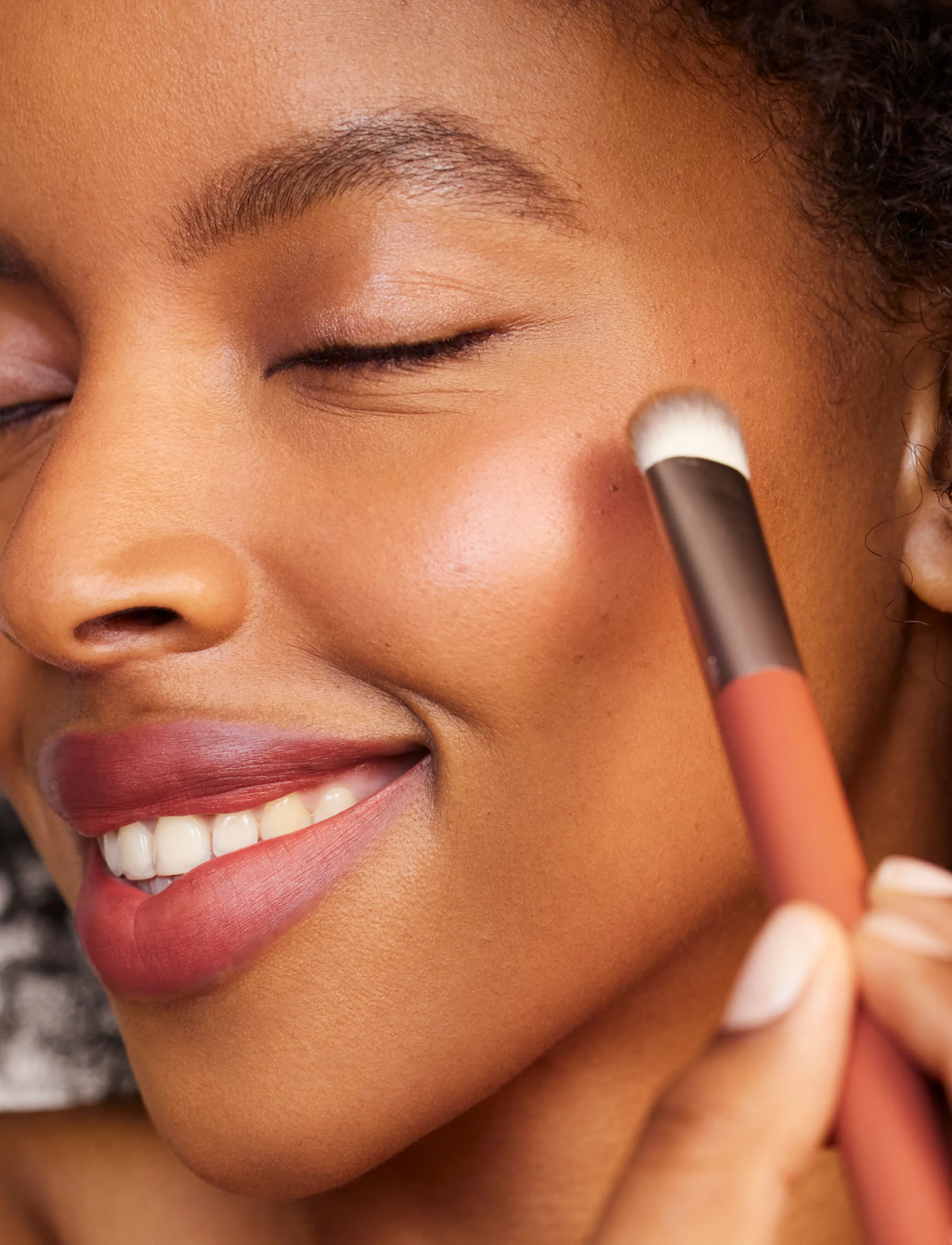 Rose Inc Number 2 Blush Brush, 1 PCS, Burgundy, Ansigtspensler > Blush-Pensler, Dame