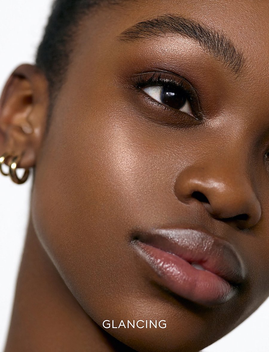 Rose Inc - Solar Radiance Cream Highlighter - makeup - glancing - 0