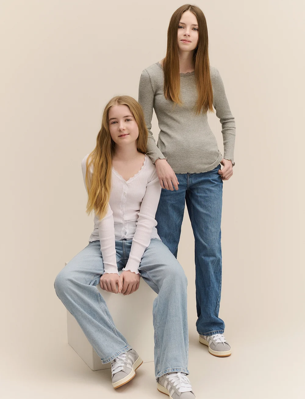 Rosemunde Kids - RKBalta Modal LS Lace T-shirt - langærmede t-shirts - light grey melange - 2