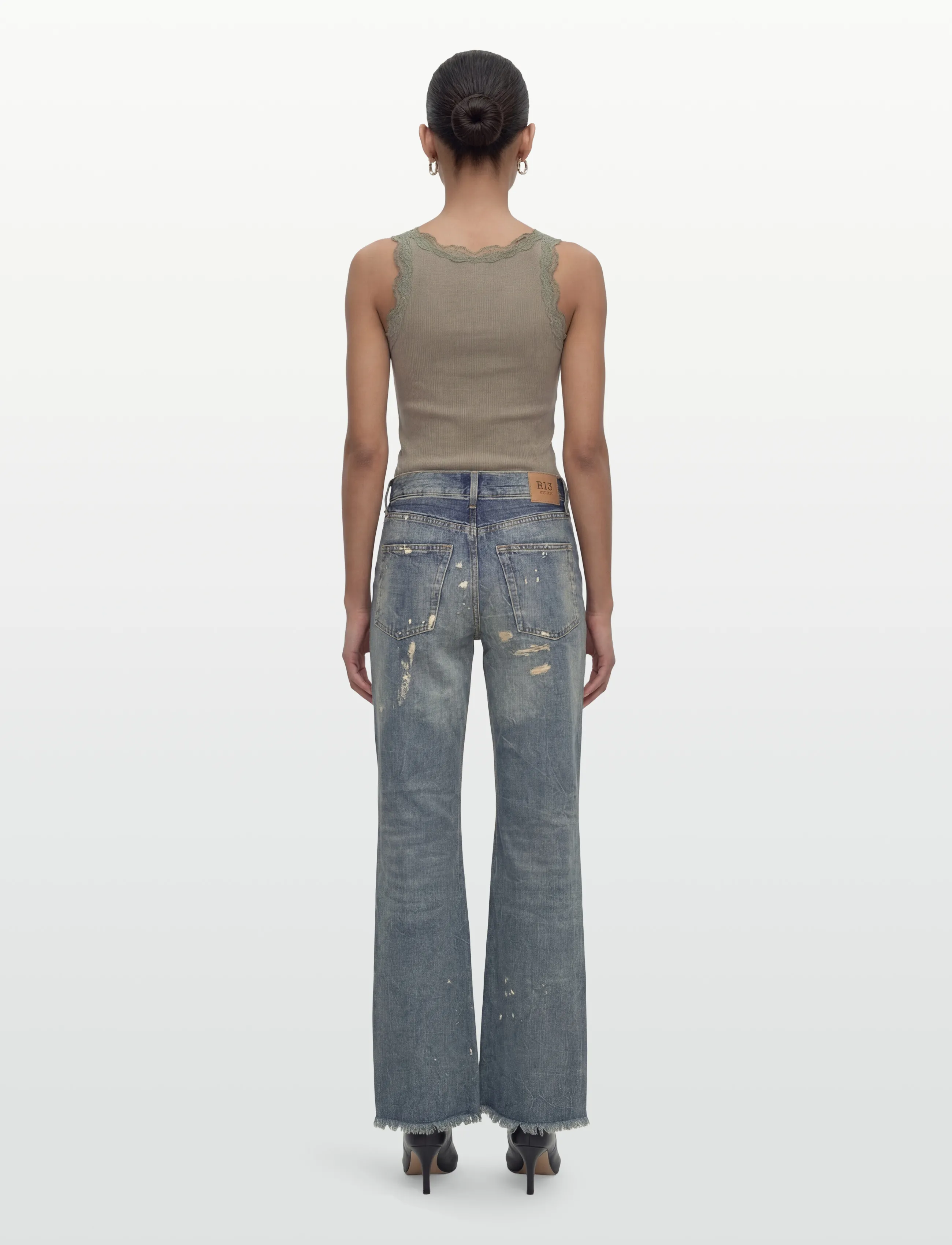 Rosemunde - RWBeatha Silk SL V-neck Lace Top - tanktops - dried sage - 4