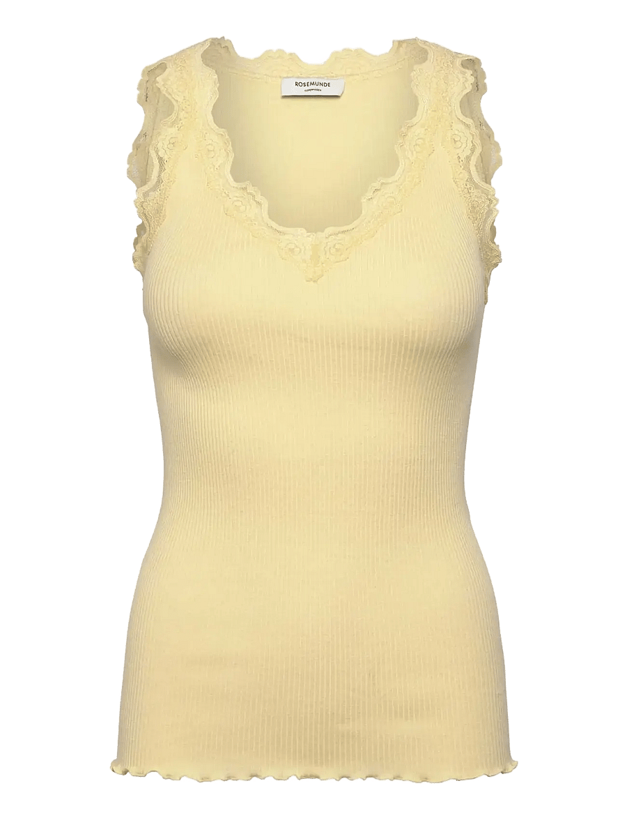 Rosemunde - RWBeatha Silk SL V-neck Lace Top - Ärmellose tops - flan - 1