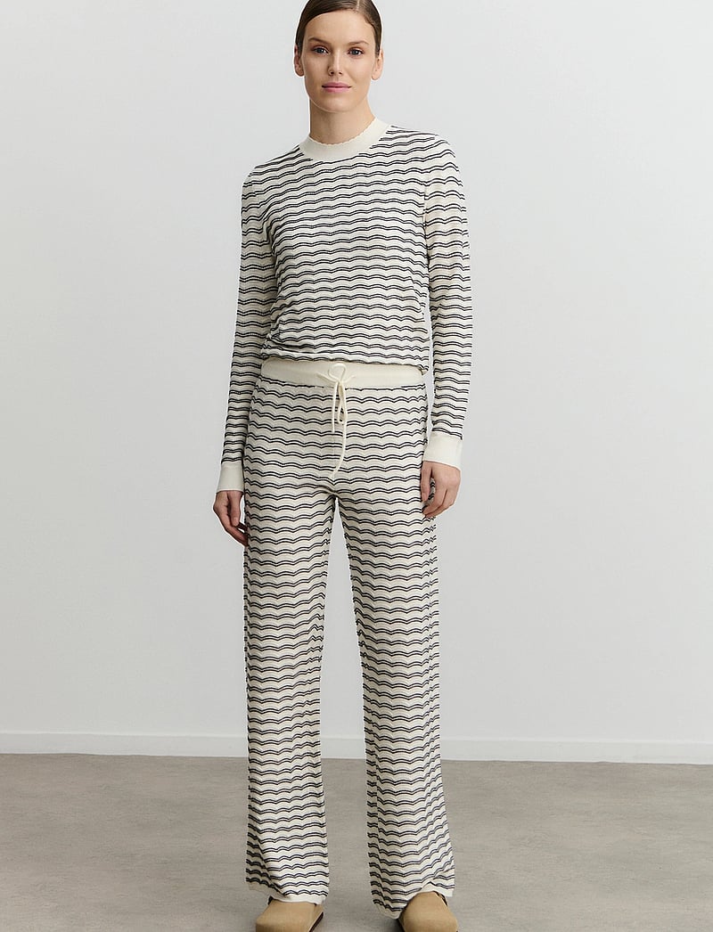 Rosemunde - RWSanna MW Straight Trousers - pidžaamapüksid - ivory w/black stripe - 0