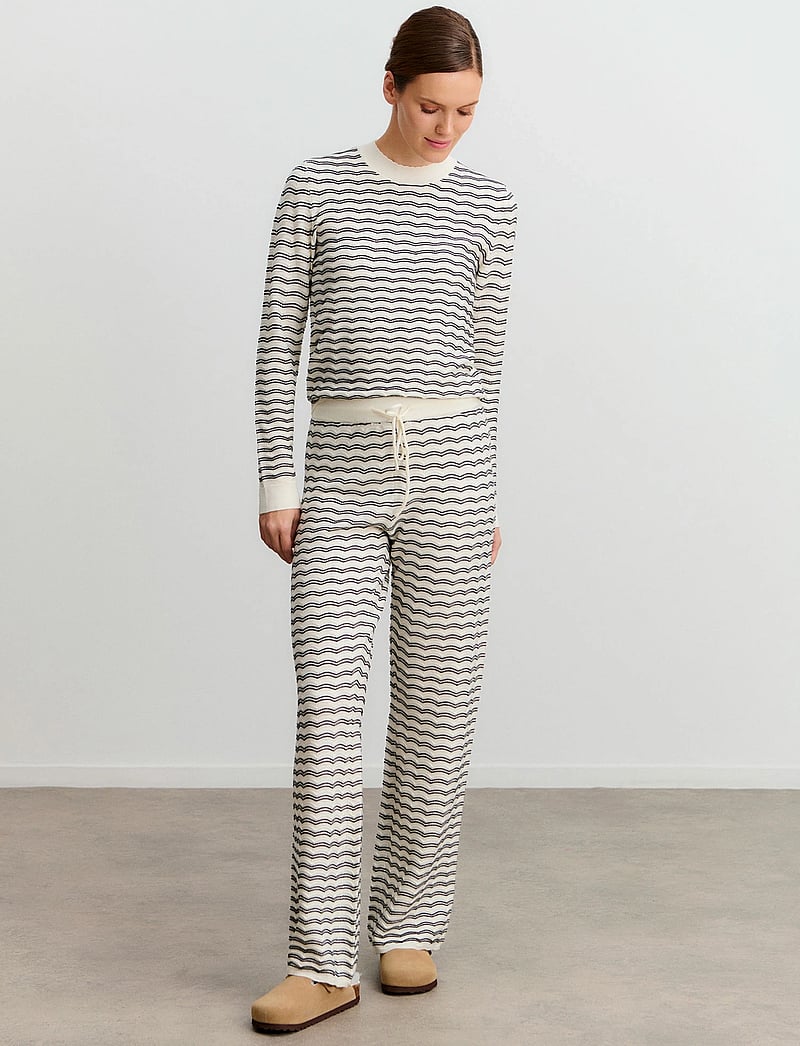 Rosemunde - RWSanna MW Straight Trousers - pidžaamapüksid - ivory w/black stripe - 4