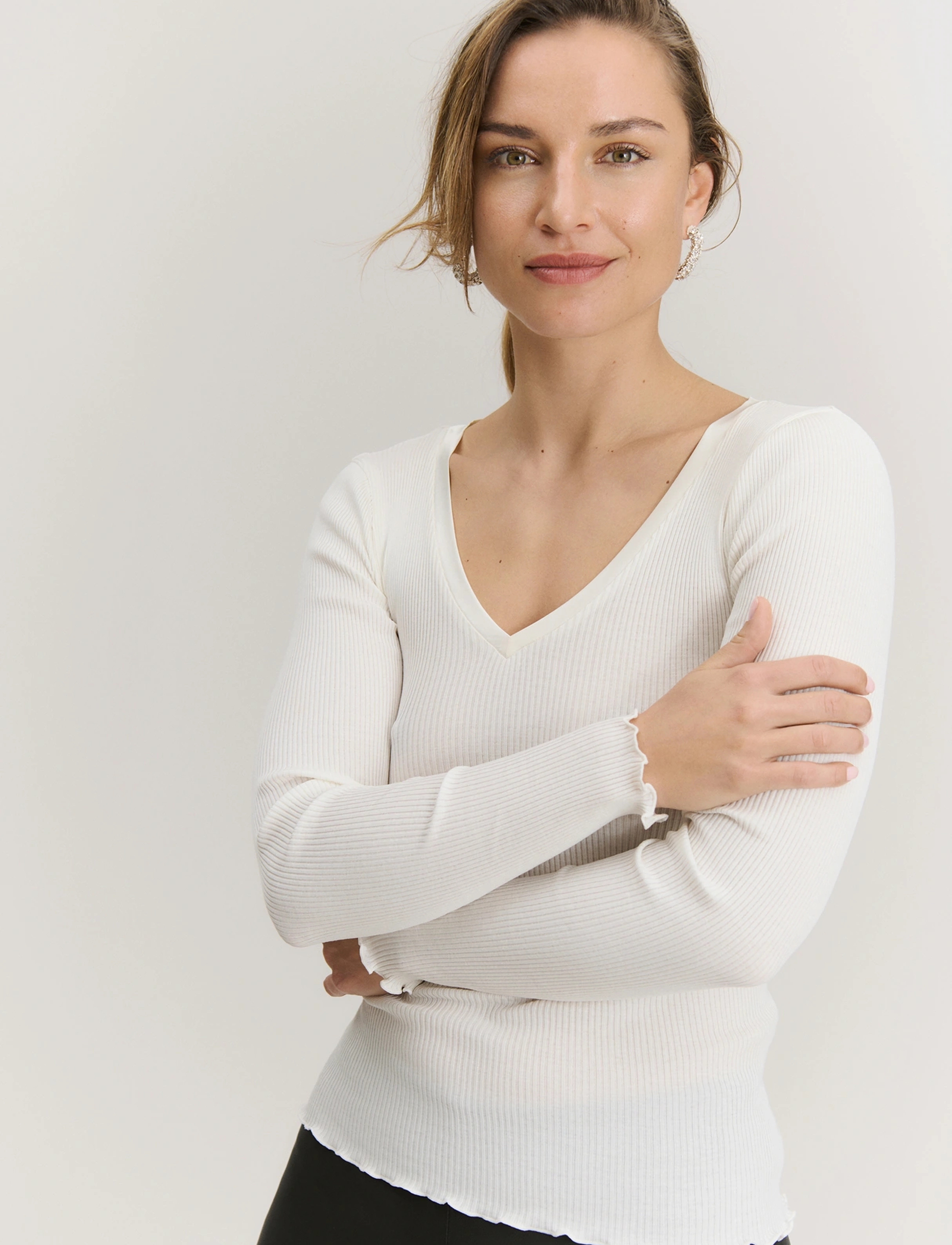 Rosemunde RWBeatha Silk V-Neck Satin Tape T-s - T-shirts & Toppe - IVORY / cream