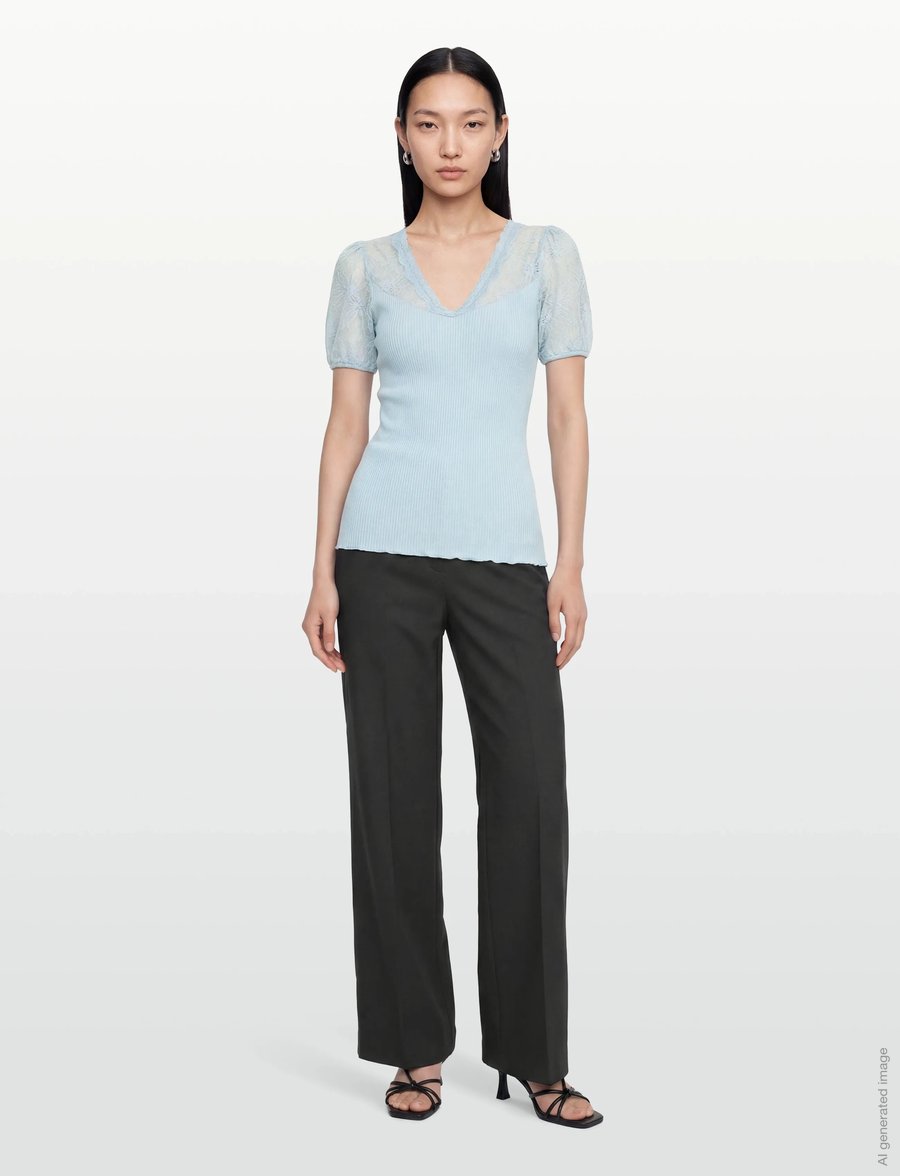 Rosemunde - RWBeatha Silk SS Full Lace V- neck - kurzärmelige blusen - nantucket blue - 0