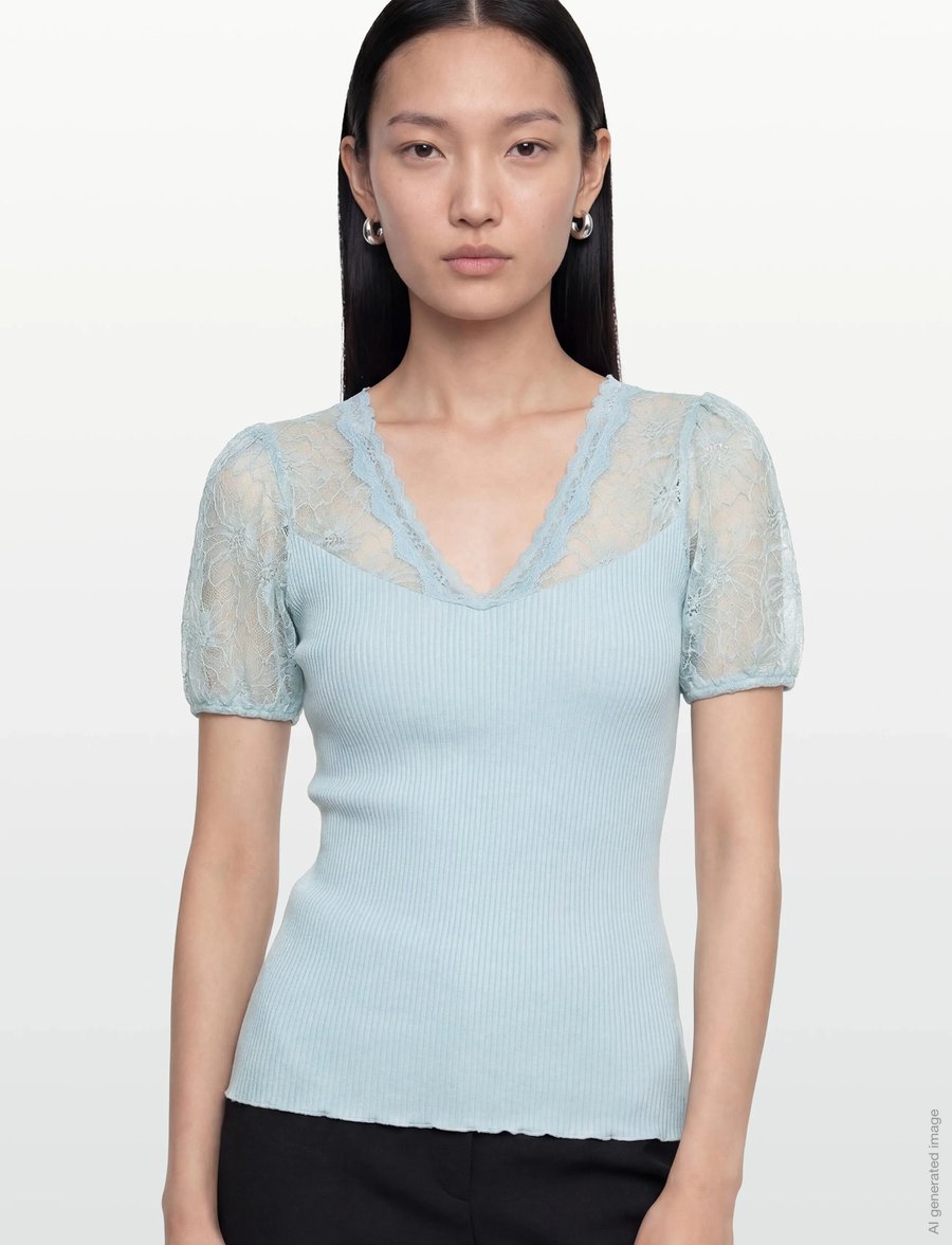 Rosemunde - RWBeatha Silk SS Full Lace V- neck - kurzärmelige blusen - nantucket blue - 3