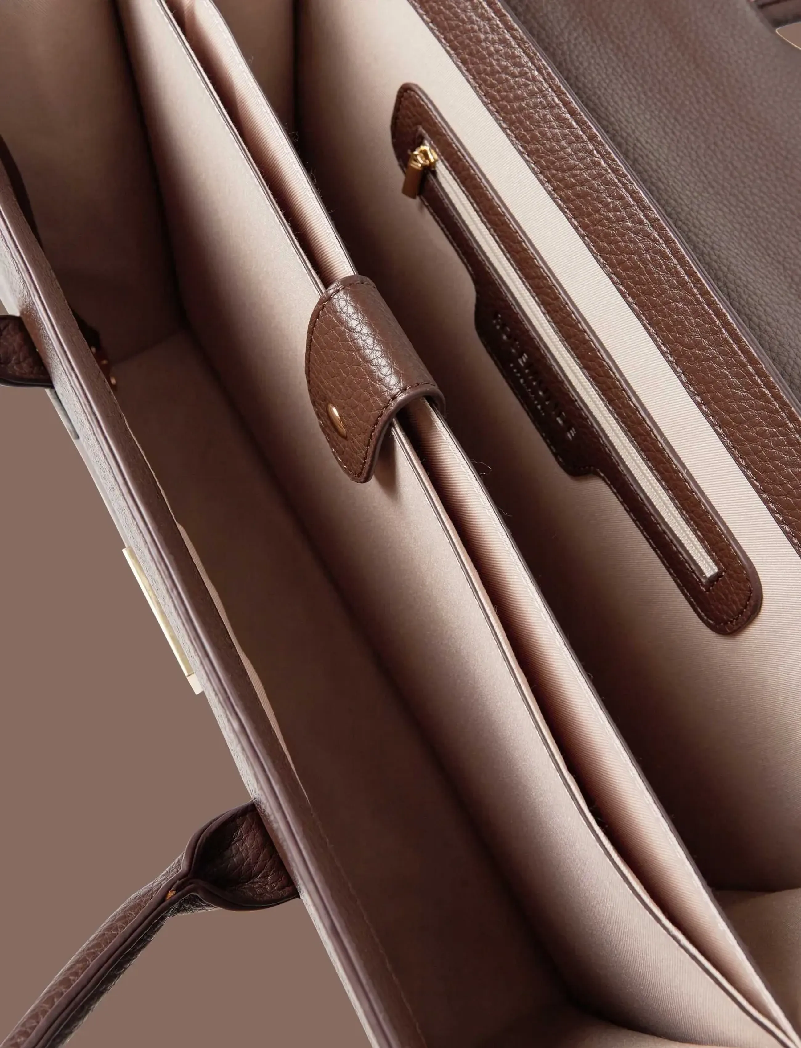 Rosemunde - RBMunich Large Shoulder Bag - Õlakotid - dark chocolate gold - 3