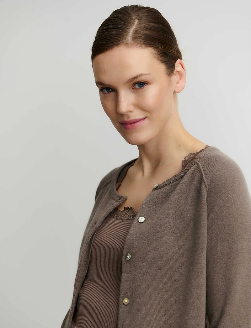 Rosemunde - RWLaica Cashmere LS O-neck Raglan C - cashmere - falcon - 0