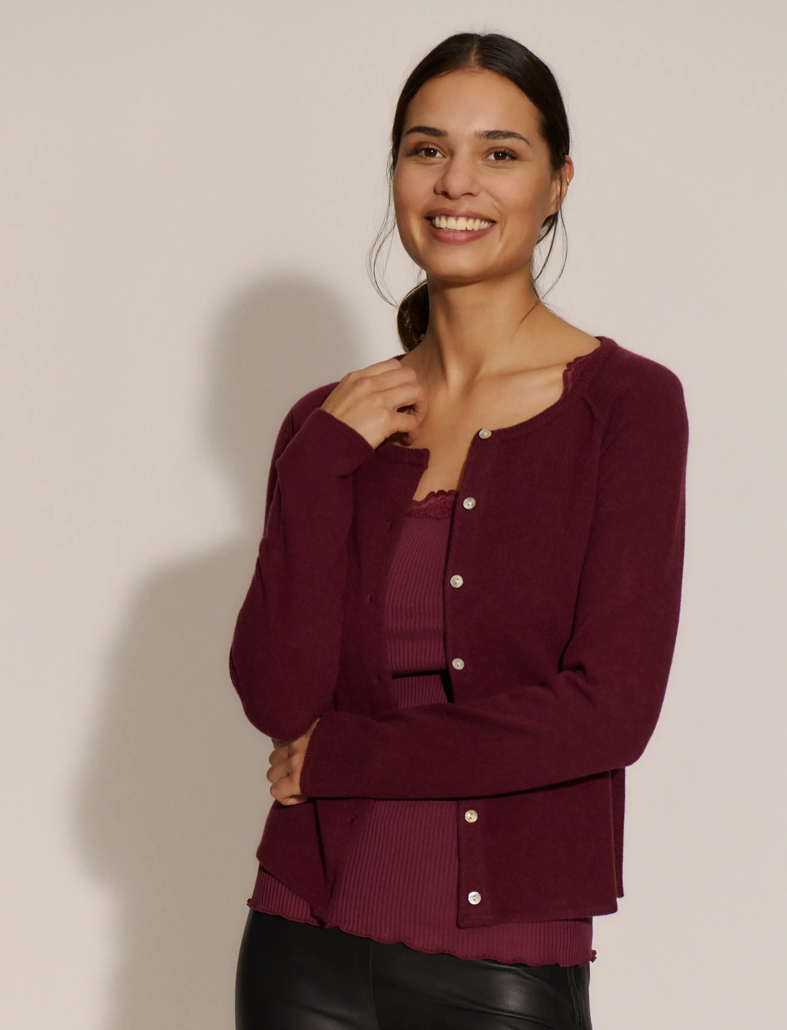 Rosemunde - RWLaica Cashmere LS O-neck Raglan C - cashmere - windsor wine - 0
