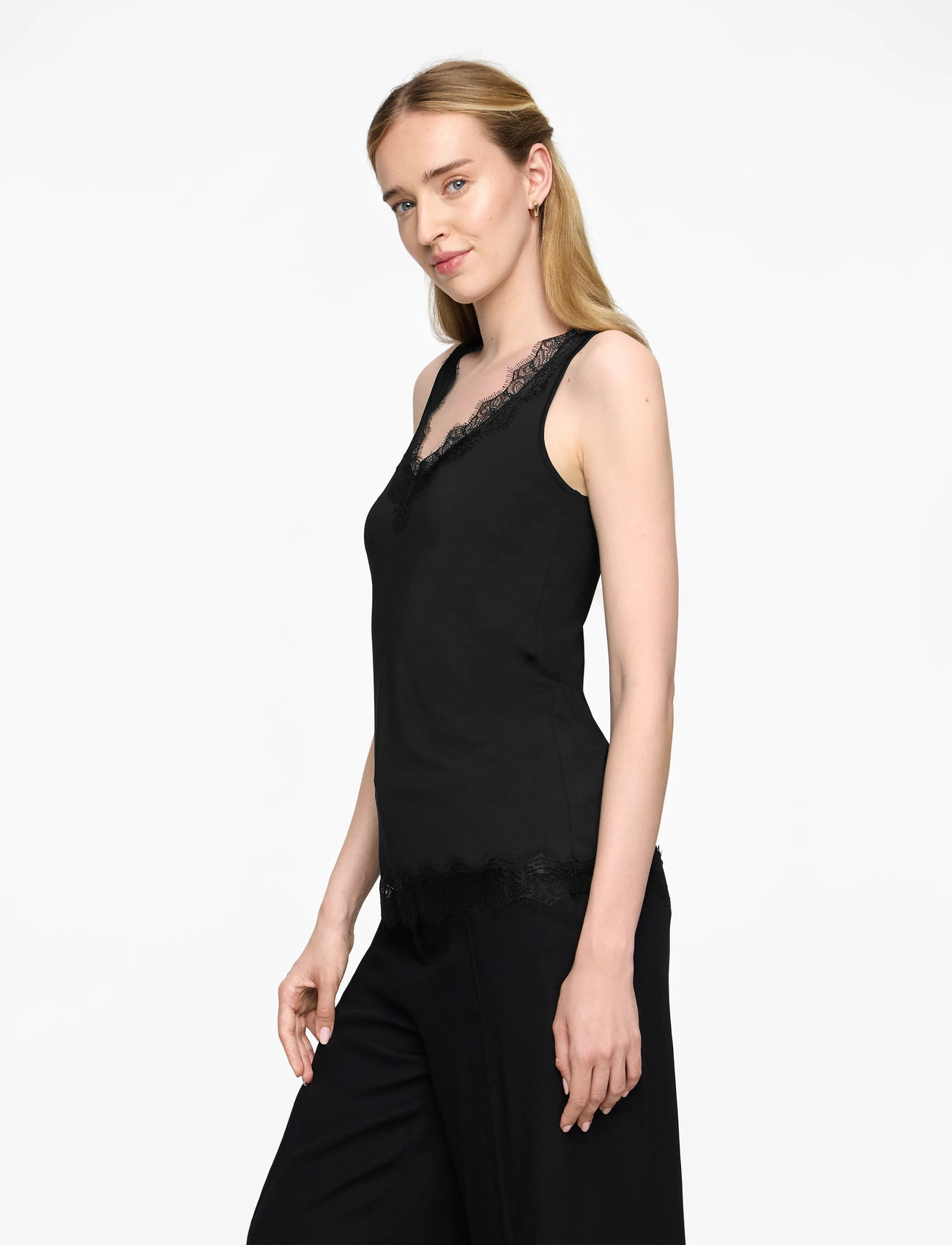 Rosemunde - RWBillie SL Lace V-Neck Top - tanktops - black - 3
