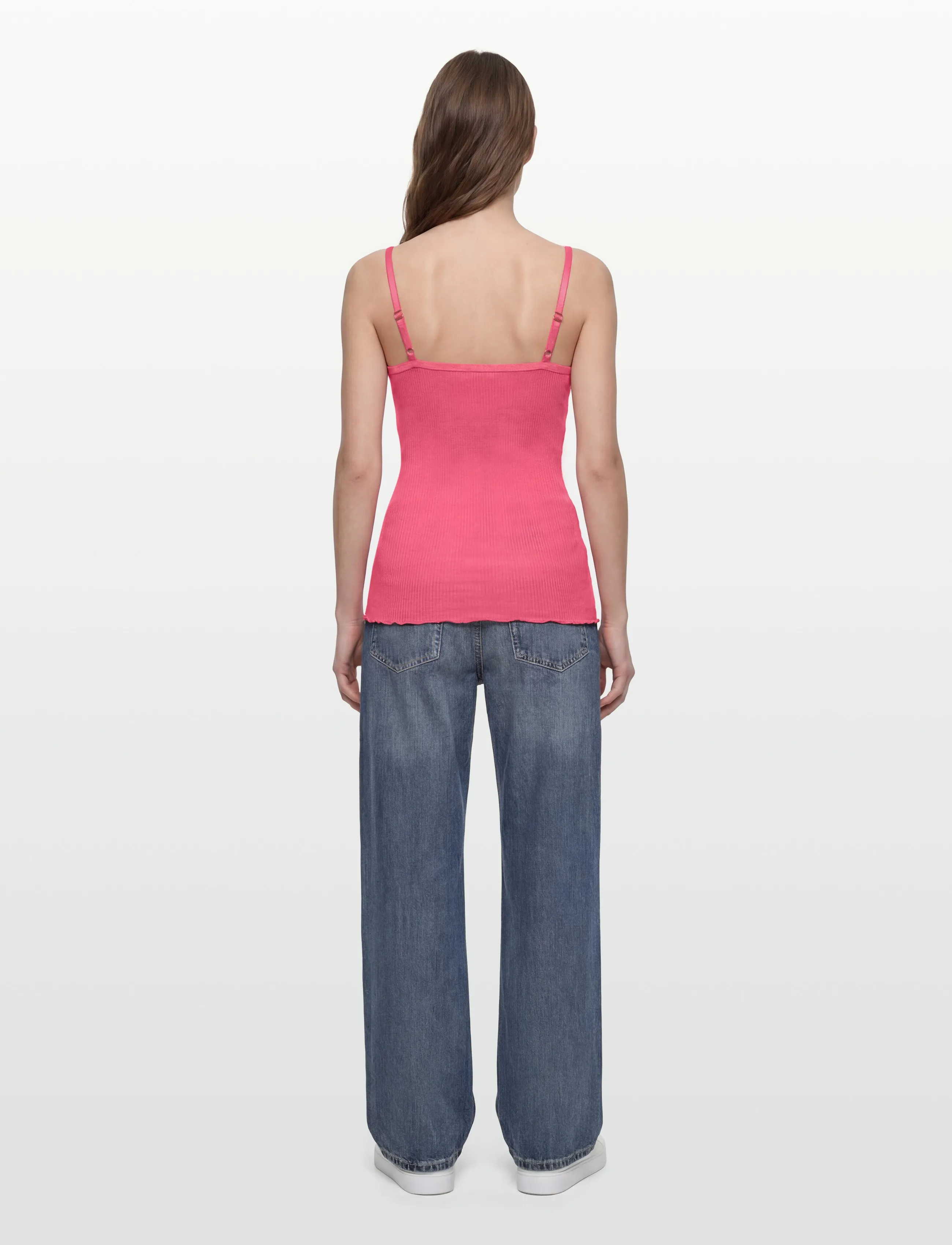 Rosemunde - RWBelle Silk SL V-neck Elastic Top - tanktops - rapture rose - 4