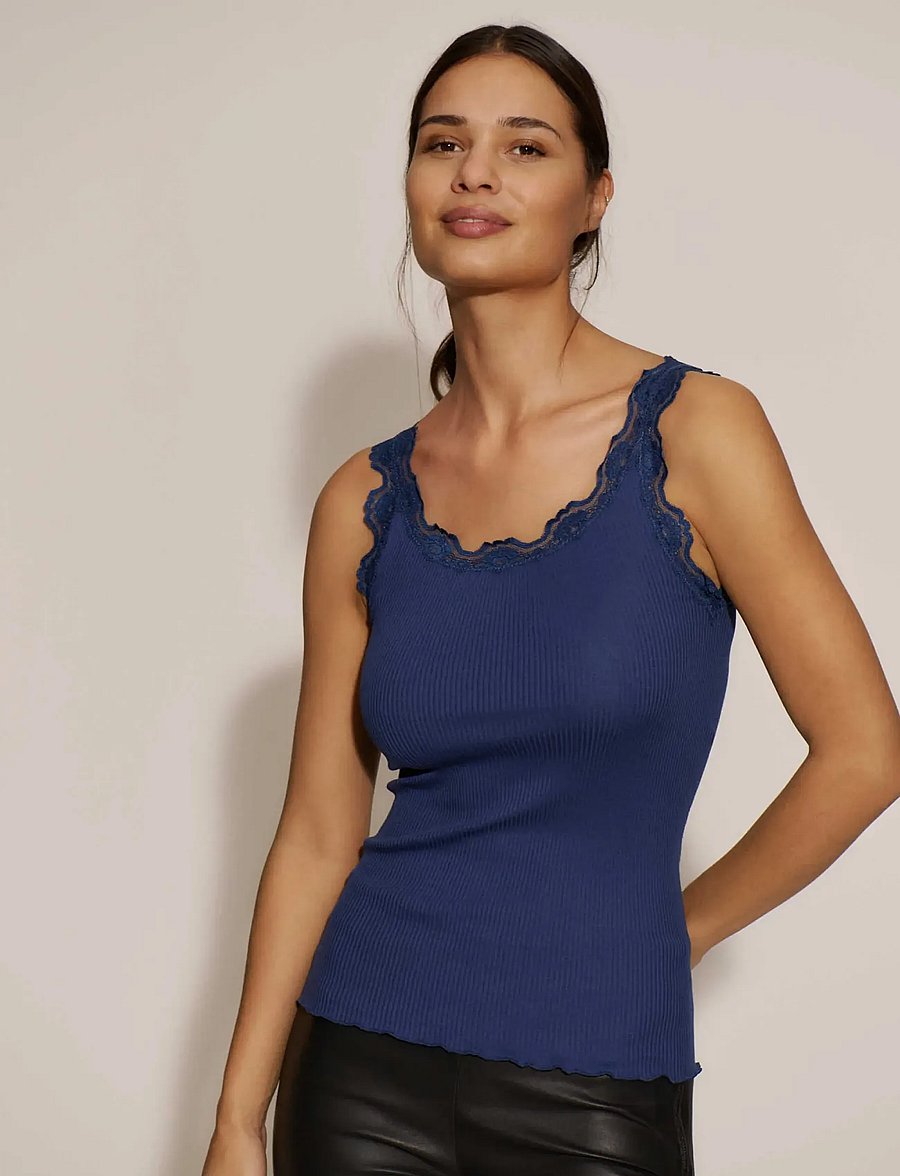Rosemunde - RWBabette Silk SL U-neck Long Lace - Ärmellose tops - dark denim - 0