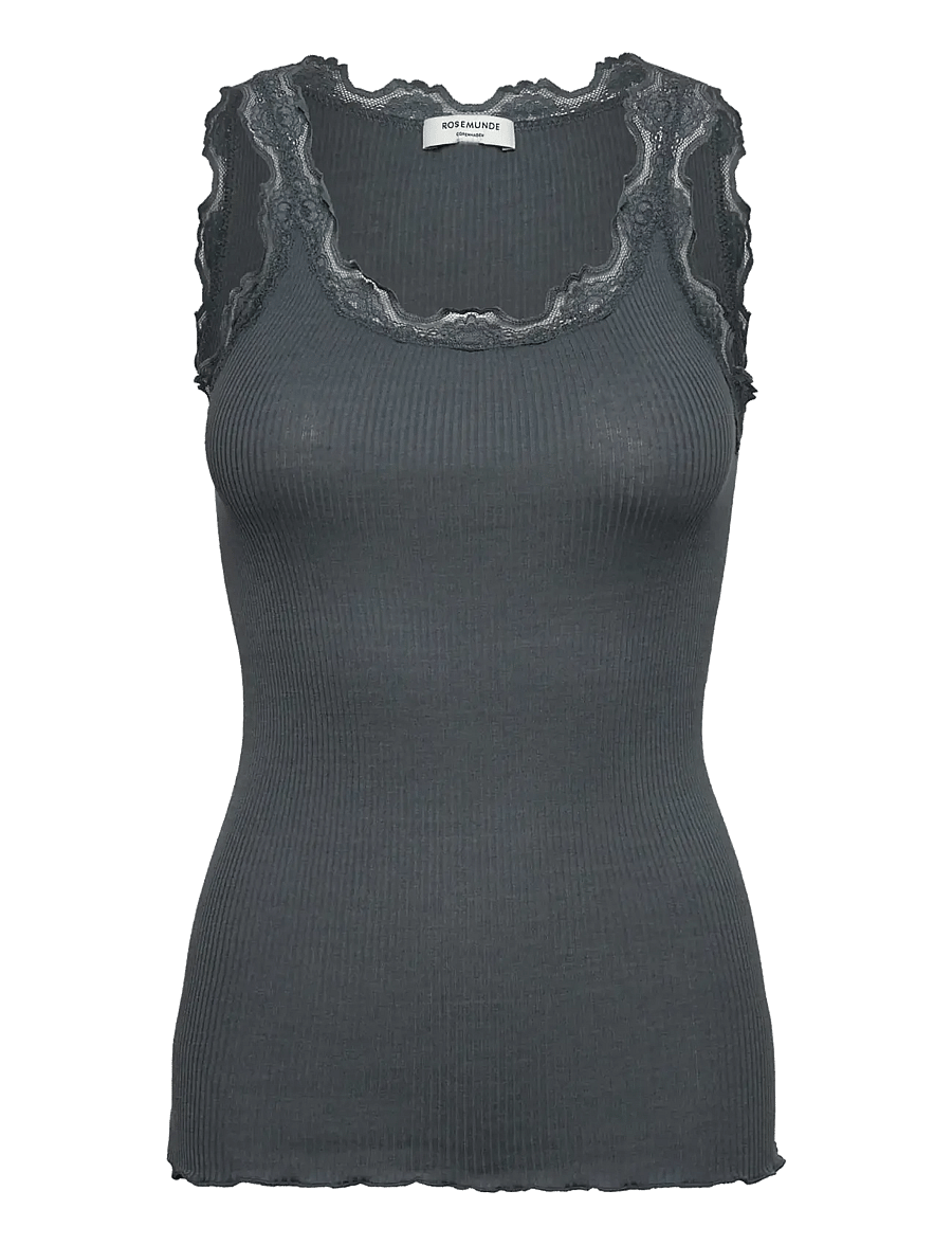 Rosemunde - RWBabette Silk SL U-neck Long Lace Top - Ärmellose tops - stormy weather - 1