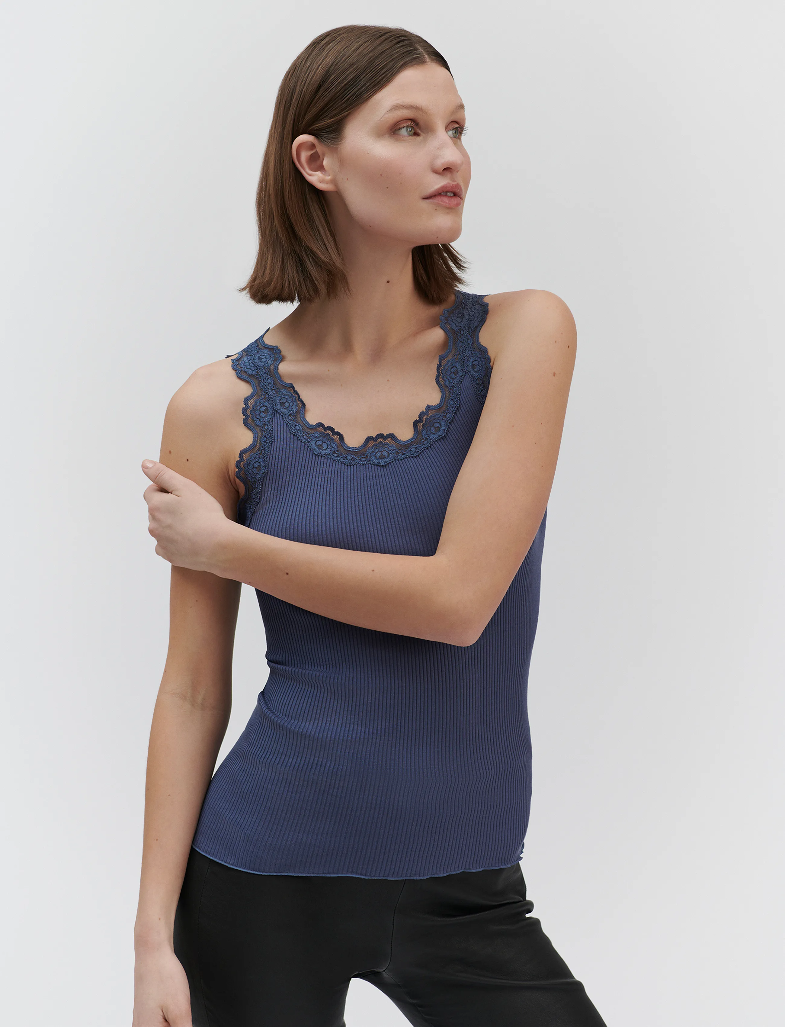 Rosemunde - RWBabette Silk SL U-neck Long Lace - sommerschnäppchen - true navy - 3