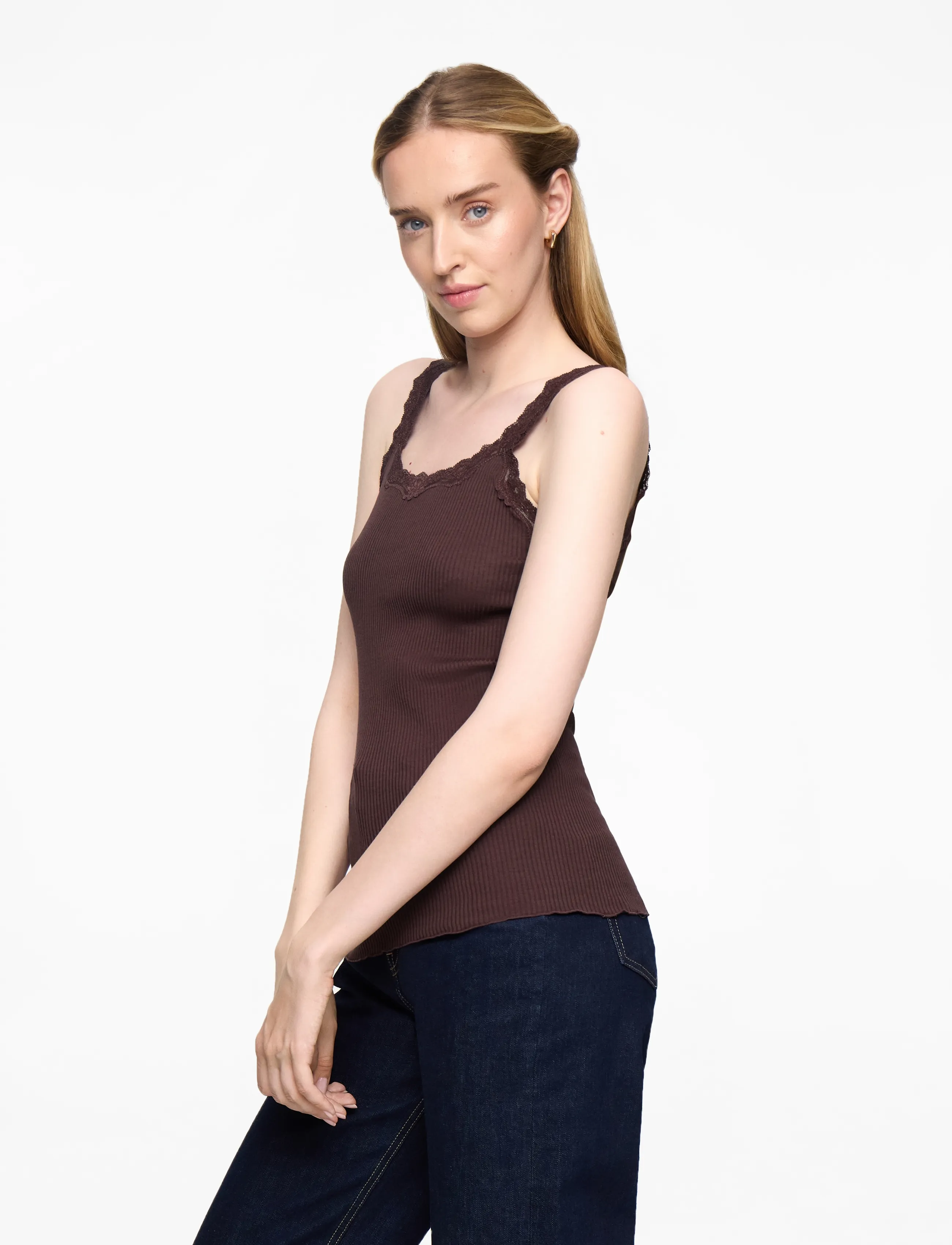 Rosemunde - RWBabette Silk SL Deep Back Lace To - hihattomat topit - fudge - 3