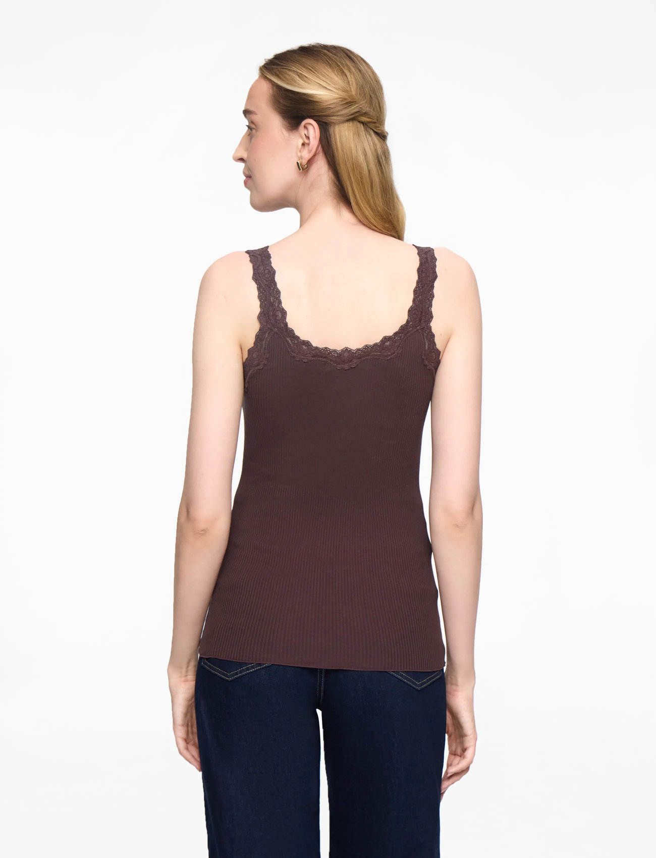 Rosemunde - RWBabette Silk SL Deep Back Lace To - tanktops - fudge - 4