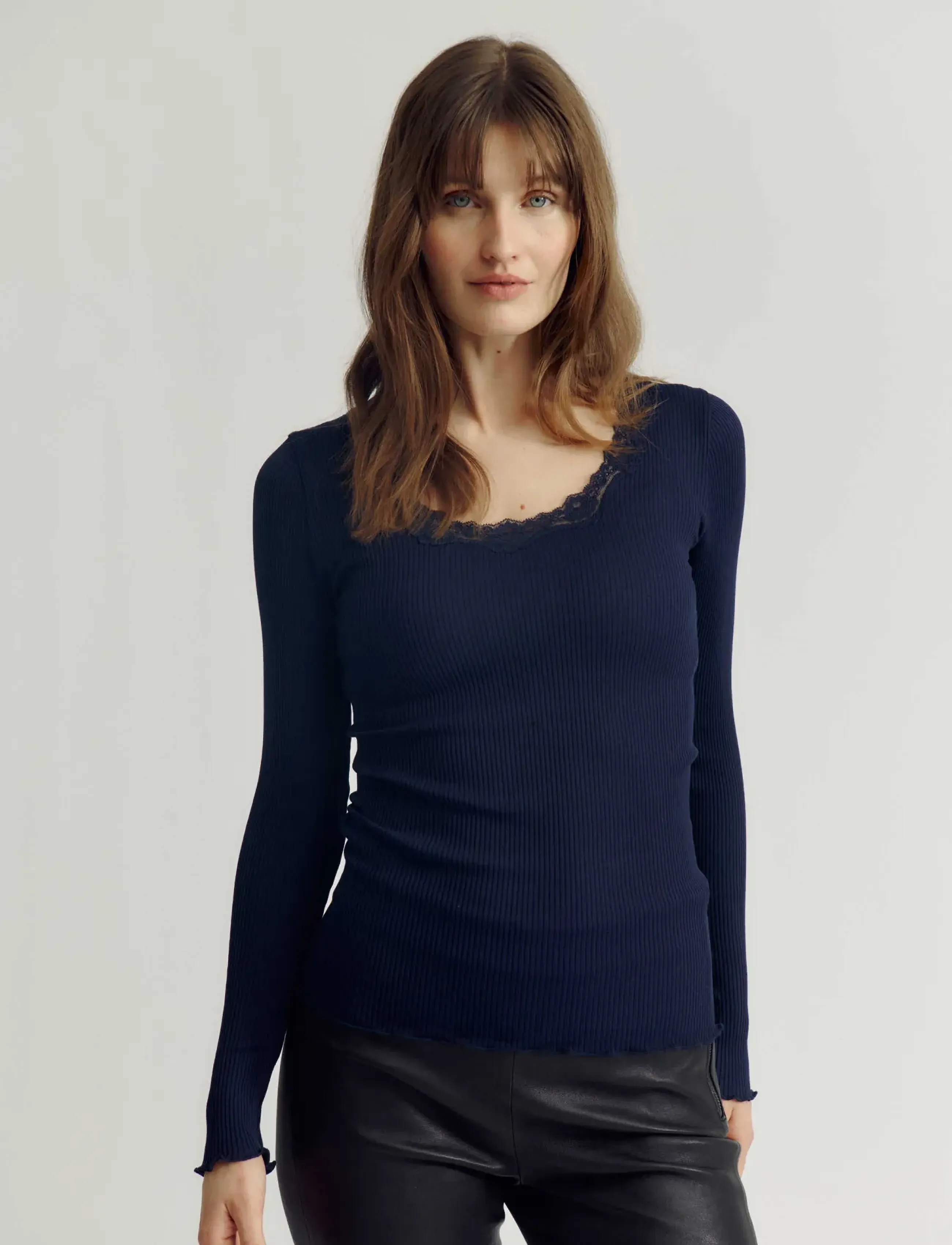 Rosemunde - RWBabette Silk LS U-neck Lace T-shirt - efterårstøj - navy - 0